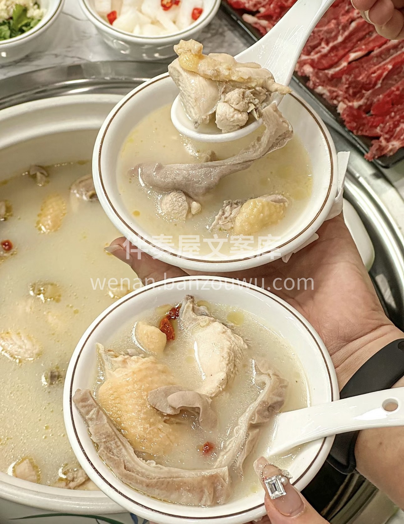 猪肚鸡，汤鲜味美。猪肚弹牙，鸡肉嫩滑，二 配图3