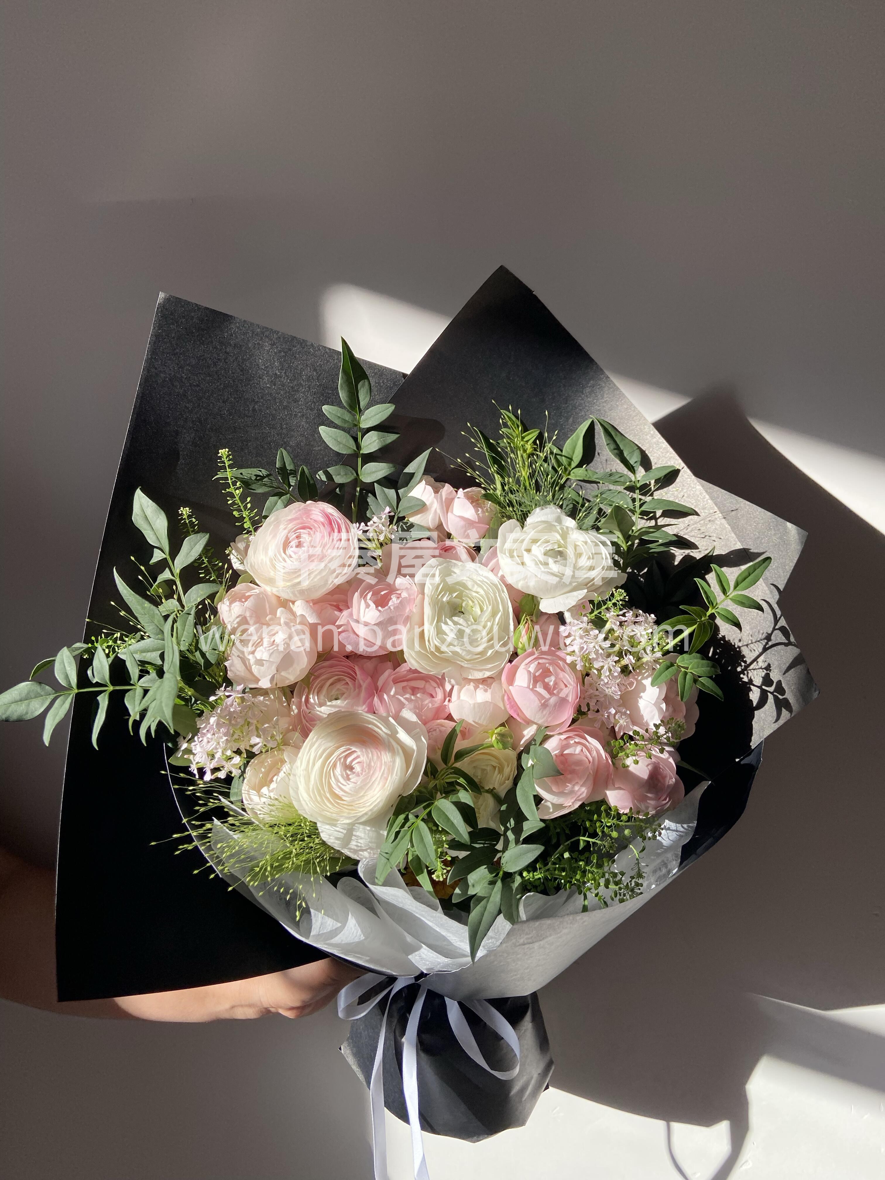 草莓杏仁饼混搭花束💐 生活🌼不是你想的那 配图3
