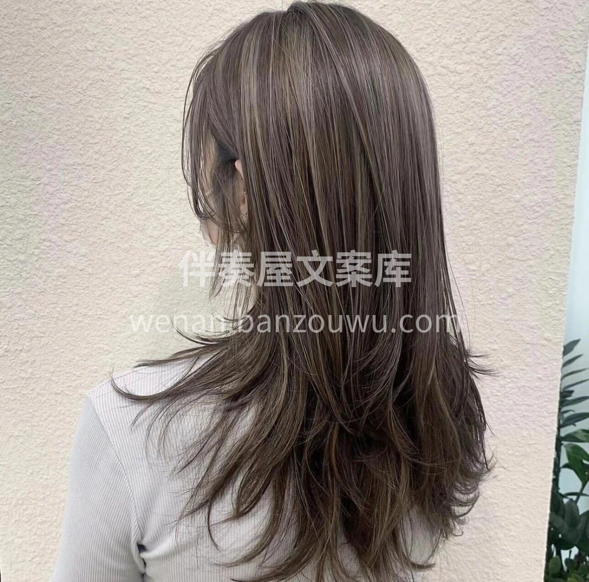 好漂亮的低层次剪发 在发尾上处理得很好 