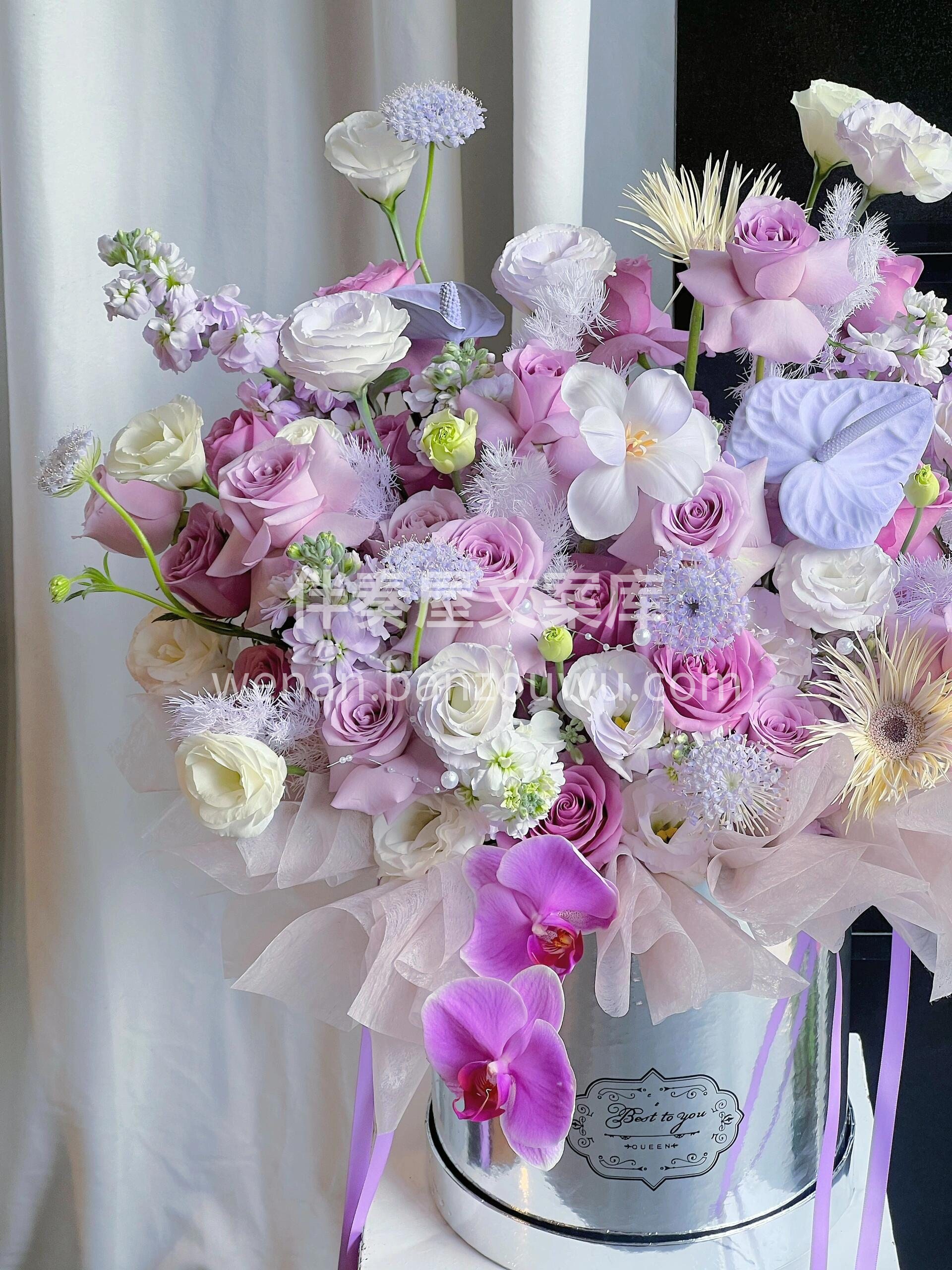💜紫色系鲜花抱抱桶 是记忆中 晴朗日子里 配图1