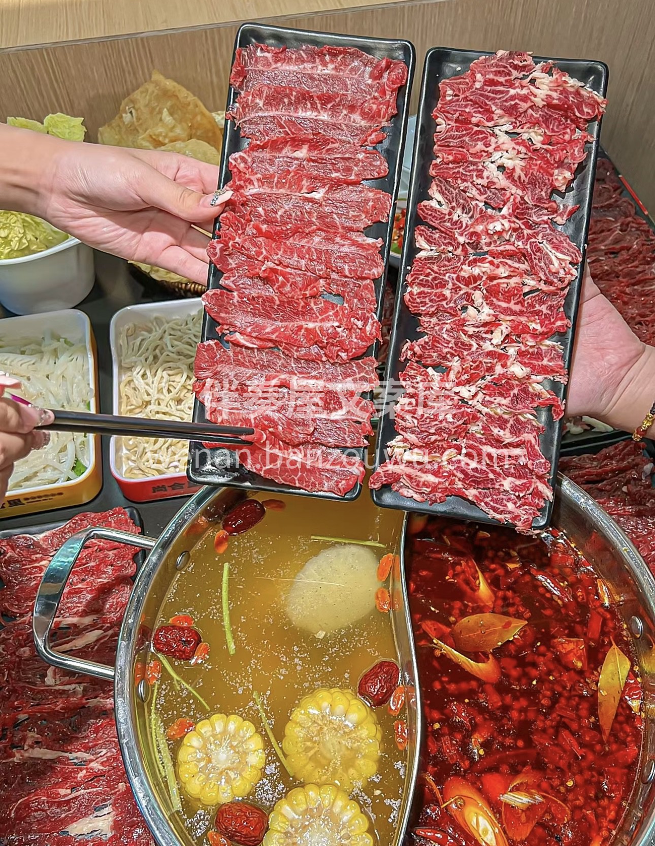 潮汕牛肉火锅，一场鲜美的味蕾盛宴！每一片 配图3