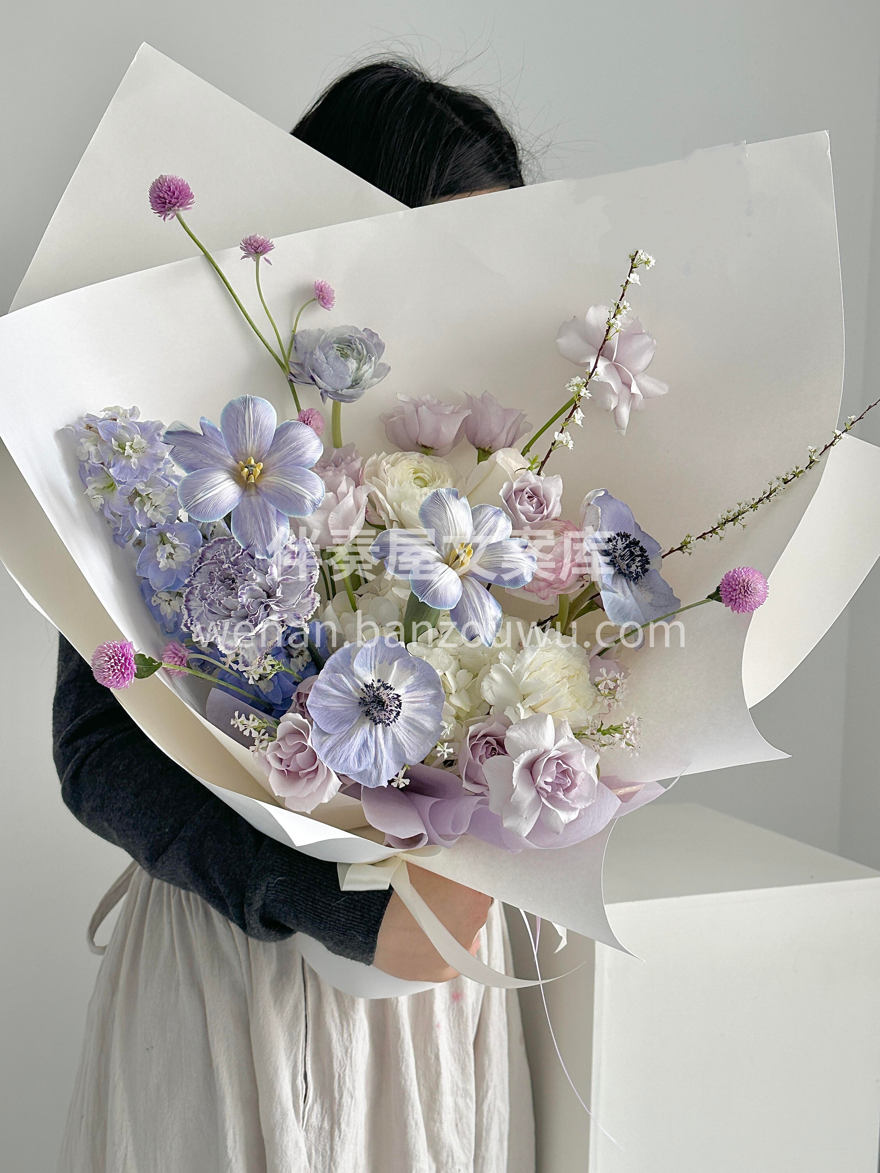 这才是女生喜欢的紫色系花束💐 对你何止是喜欢💗 还是骨子里的 配图2