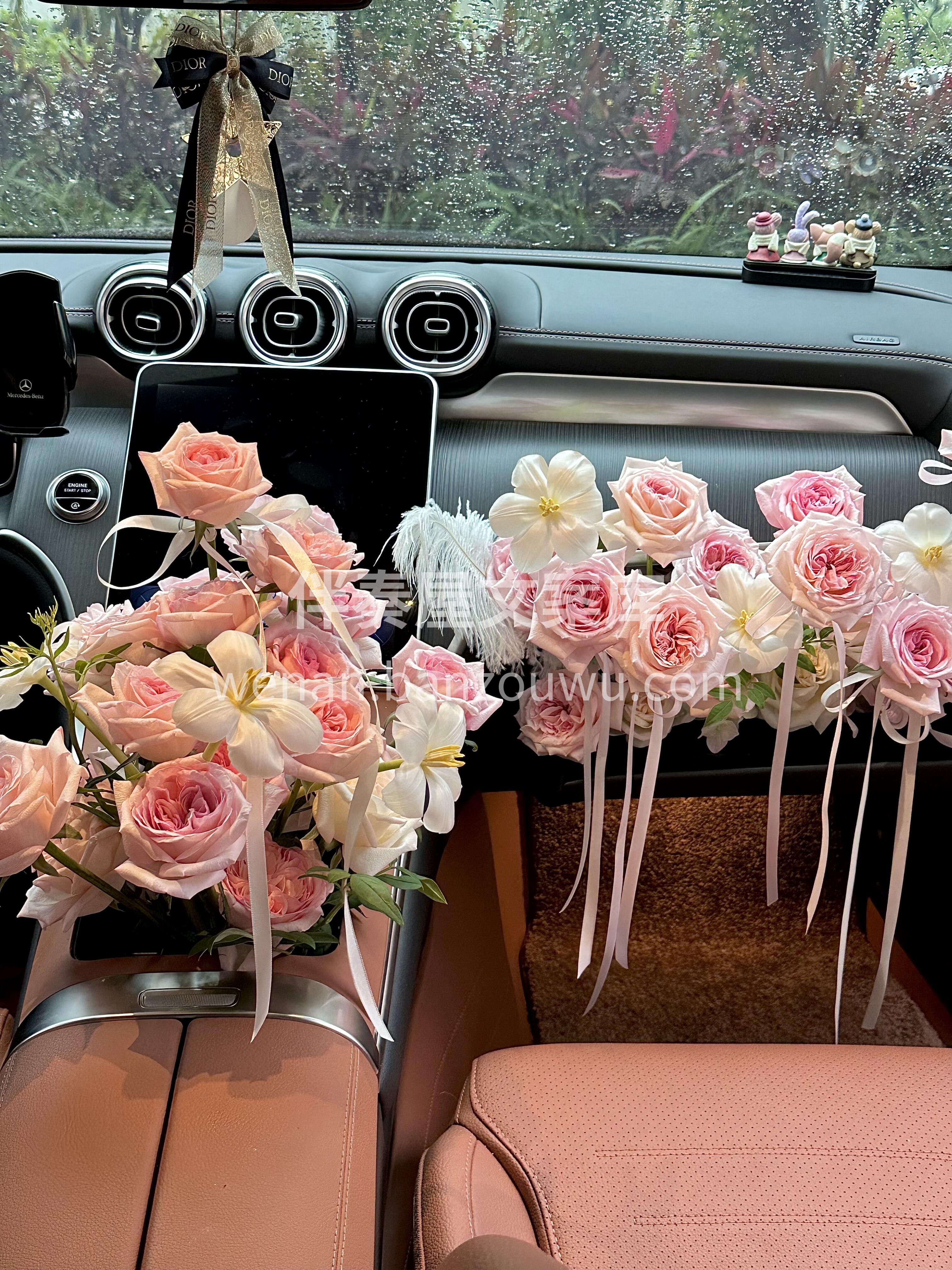 爱让副驾驶开满鲜花🌷 比起沿途风景 更想把浪漫种在你触手可及 配图3