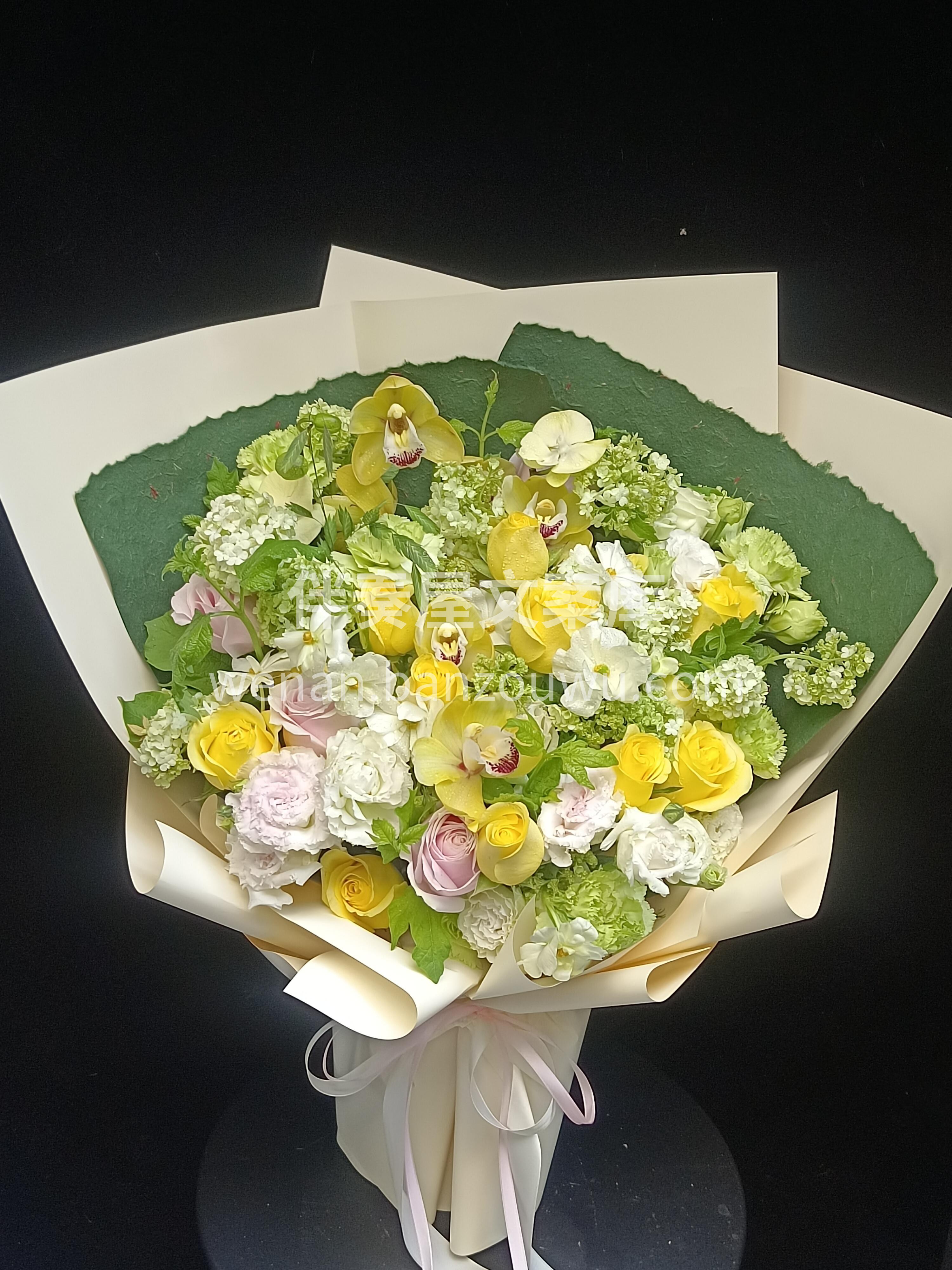 柠檬黄花束💐 它不仅仅是一束花 更是一种生活态度和情感的表达 配图1