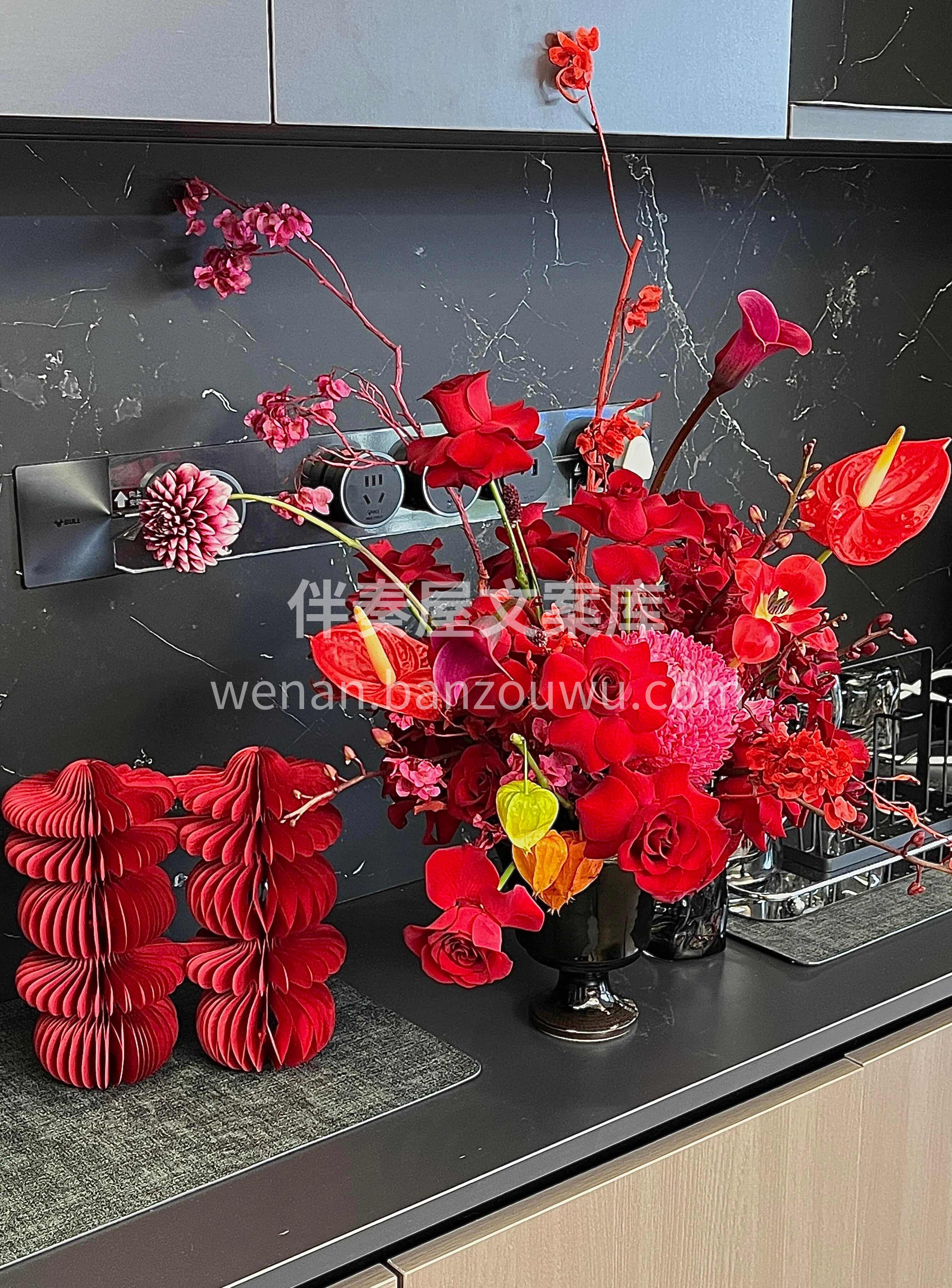❤️这样的婚房布置也太好看了吧🙃 喜庆又出片❤️氛围感满满🔴 配图2