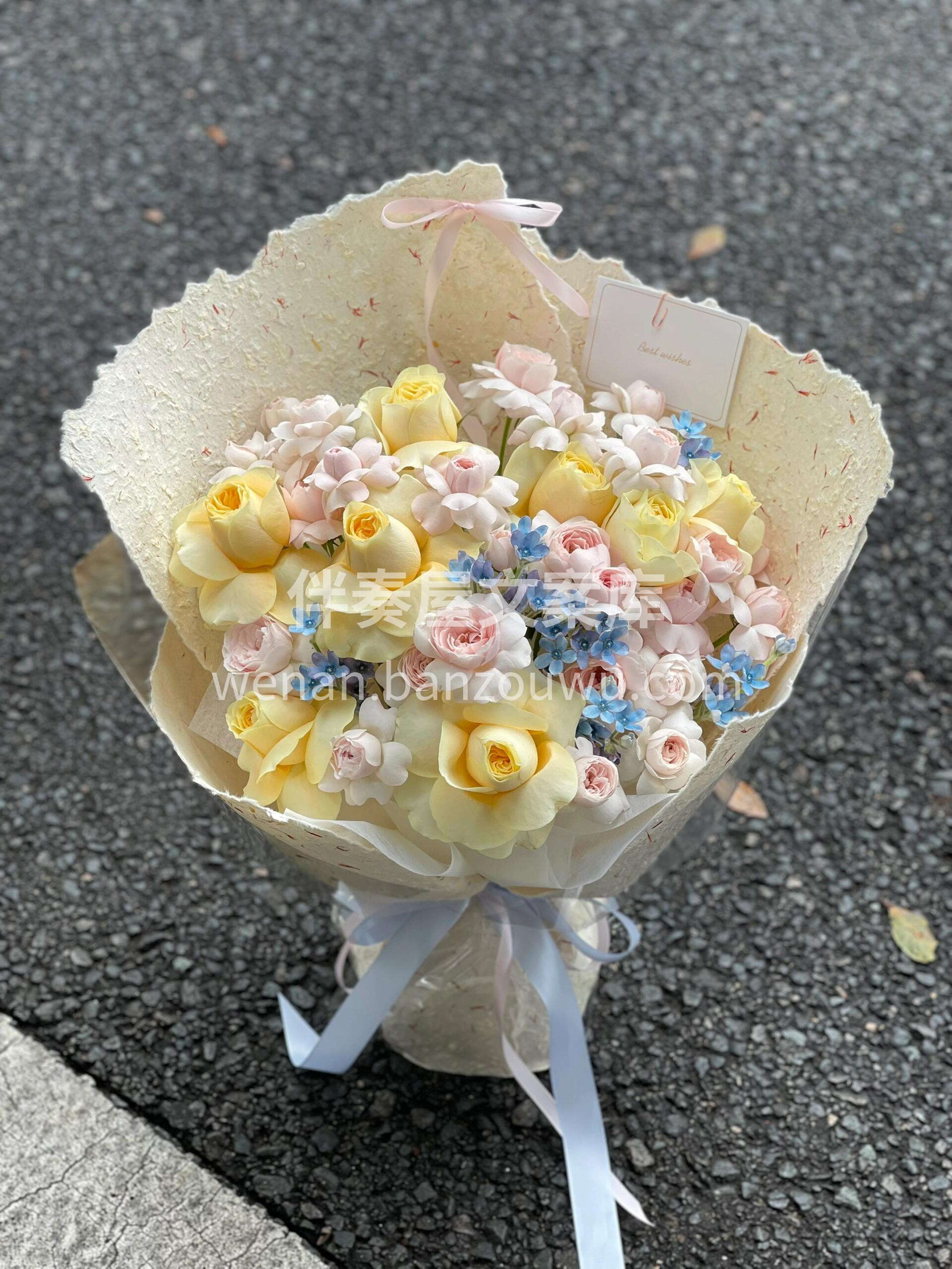 奶油风花束🍦 温柔你的每个瞬间 🌸 在这个温柔的季节🍓 为你 配图1