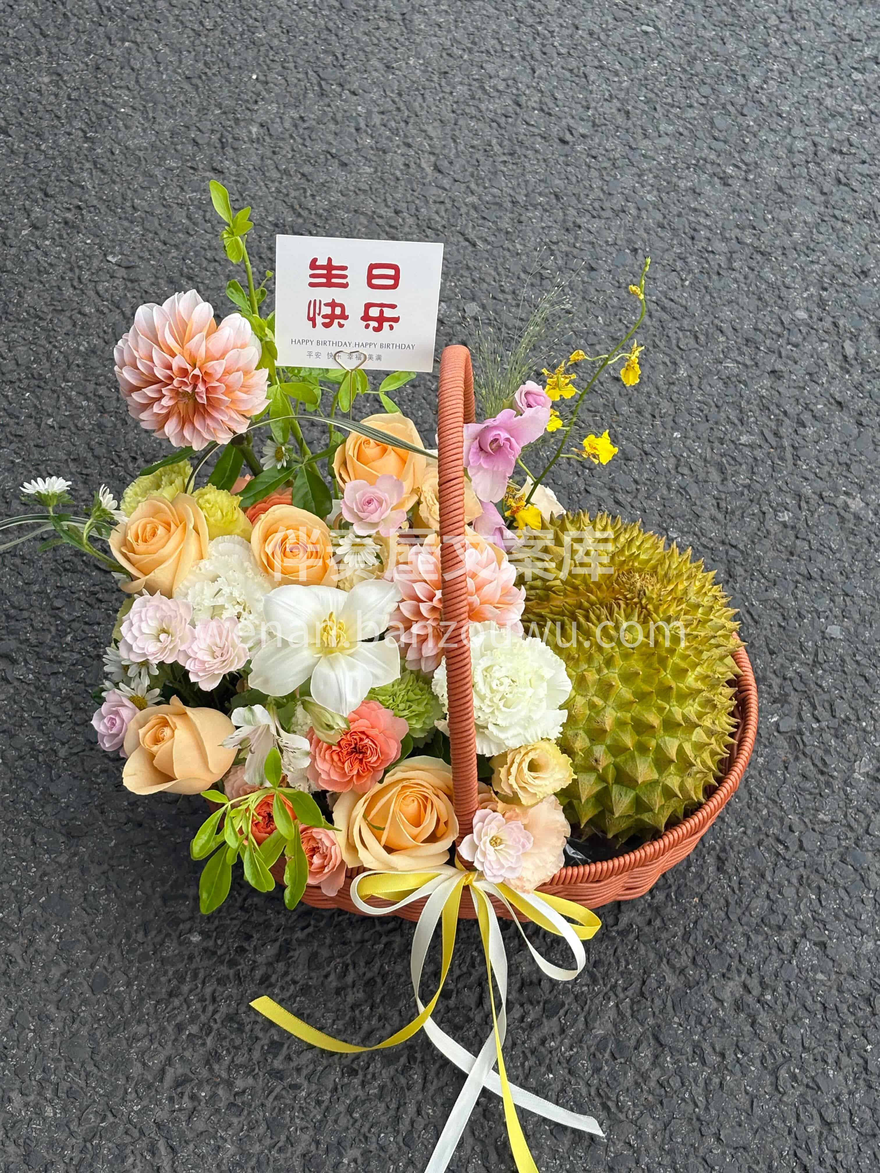 挑一颗软糯爆浆的榴莲🌼装进精致手提篮🍇 解锁花式吃榴莲的浪漫 配图2