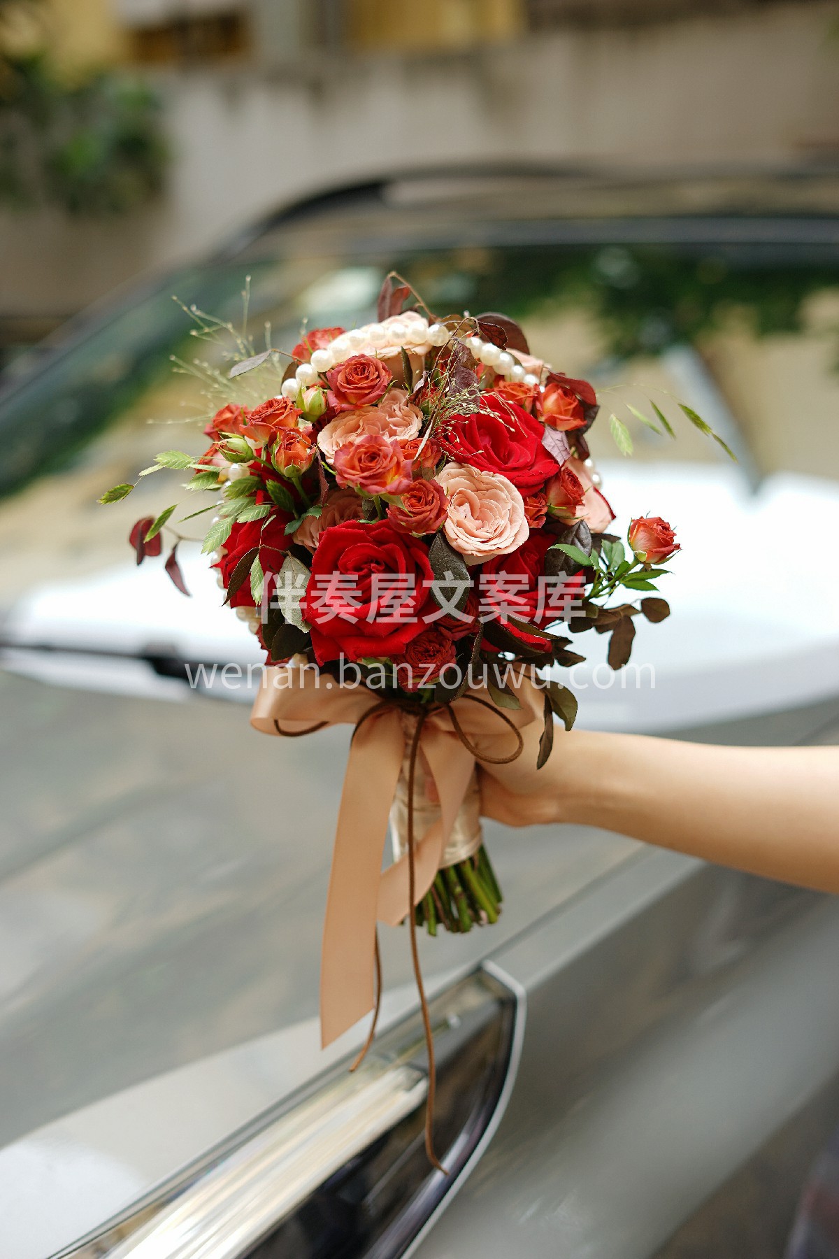 新娘手捧花 每个女孩子都值得被放在♥心尖 配图2