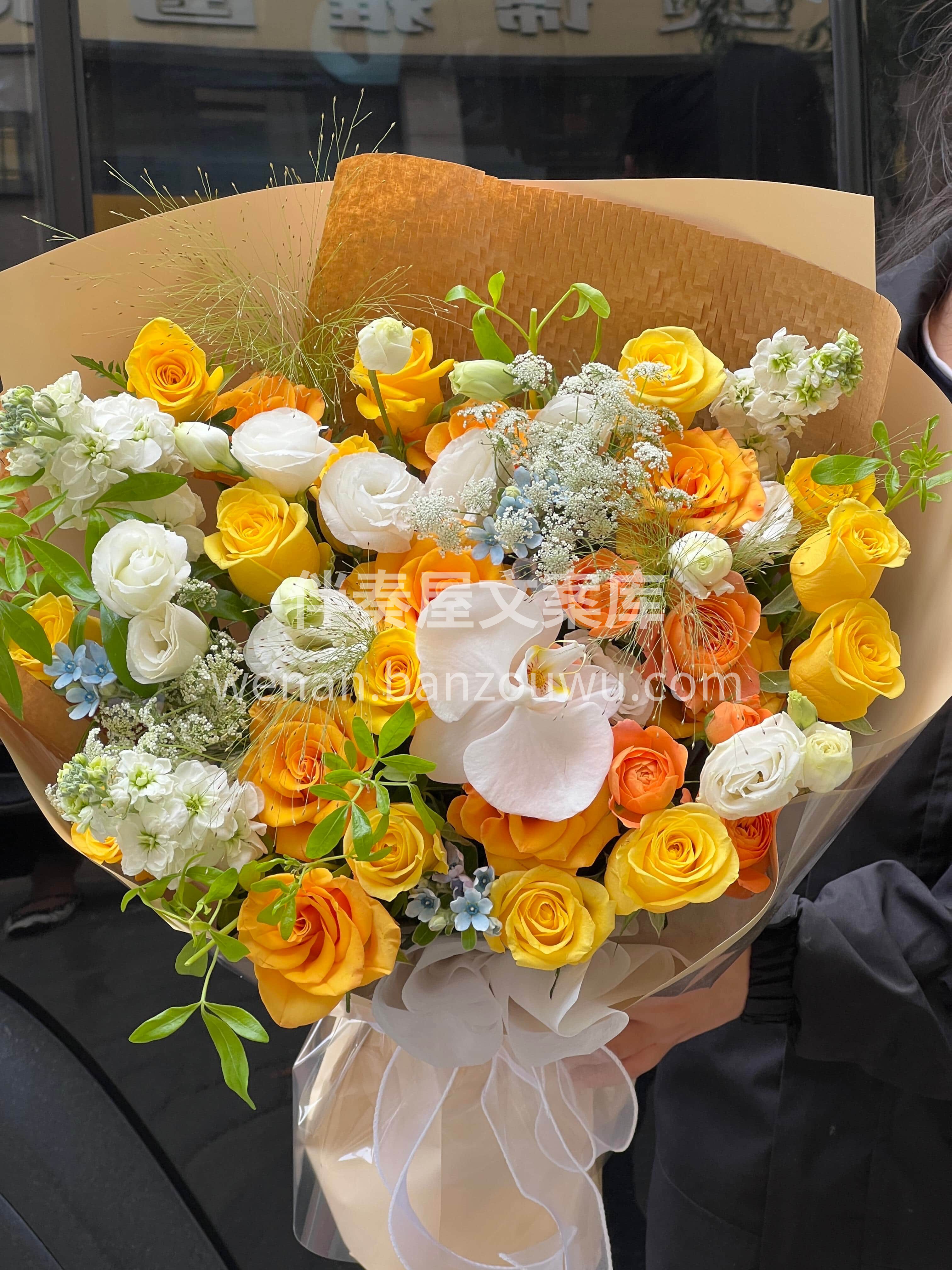 明亮而温暖的橙色花束✨ 像落日余晖般洒落光辉🧡带来满满活力✨ 配图2