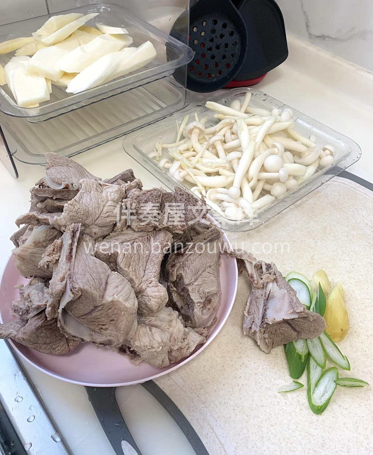骨头汤火锅，是岁月熬制的美味精华。醇厚的 配图3