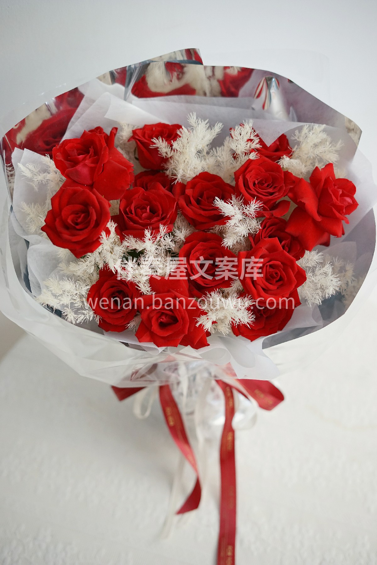 红玫瑰混搭花束 谁说👀女生不喜欢红玫瑰的 配图3