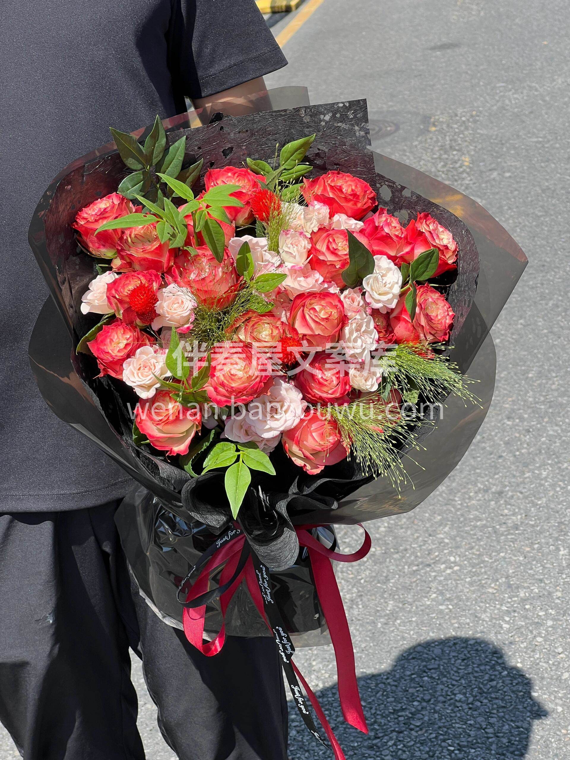苹果杰克玫瑰🌹 不仅是视觉的盛宴 更是情感的寄托 💖把它送给 配图1