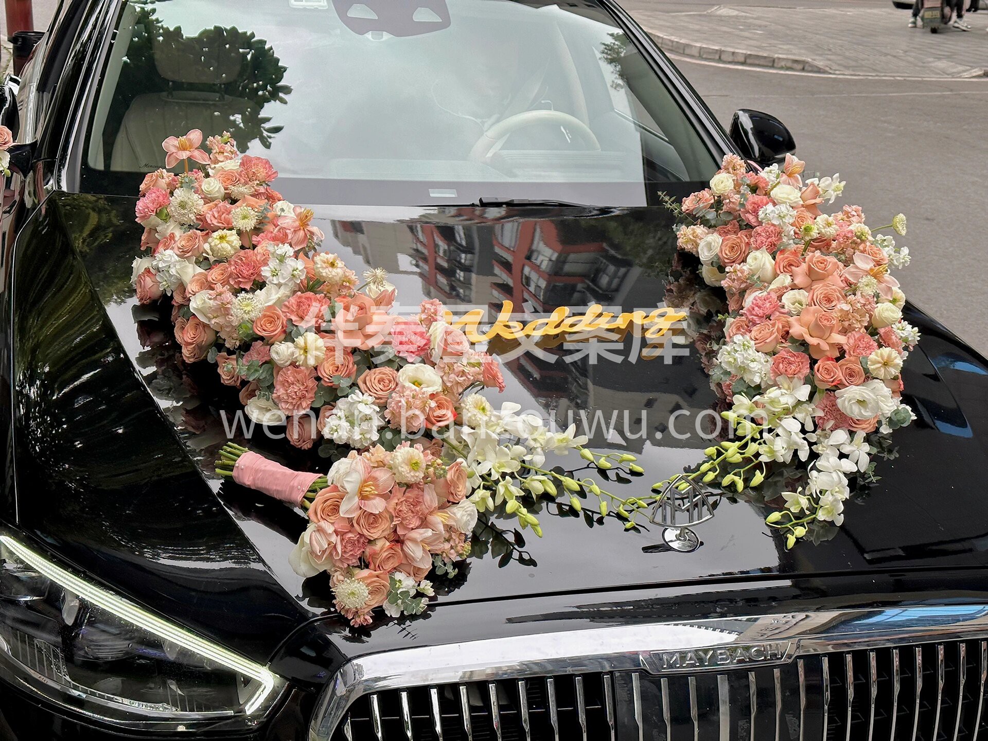 复古调婚车“以爱之名，以余生为期”👰🤵  配图2