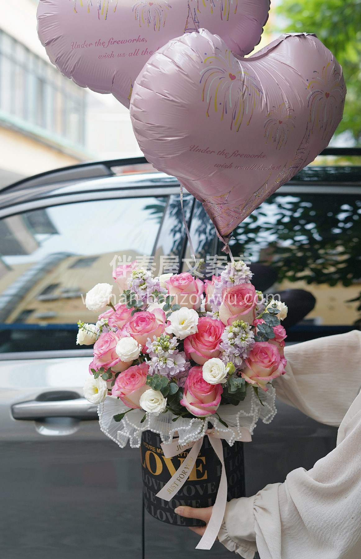 仙女抱抱桶艾莎玫瑰💐 散发着青春气息🌸的艾莎玫瑰 那粉边白心 配图2