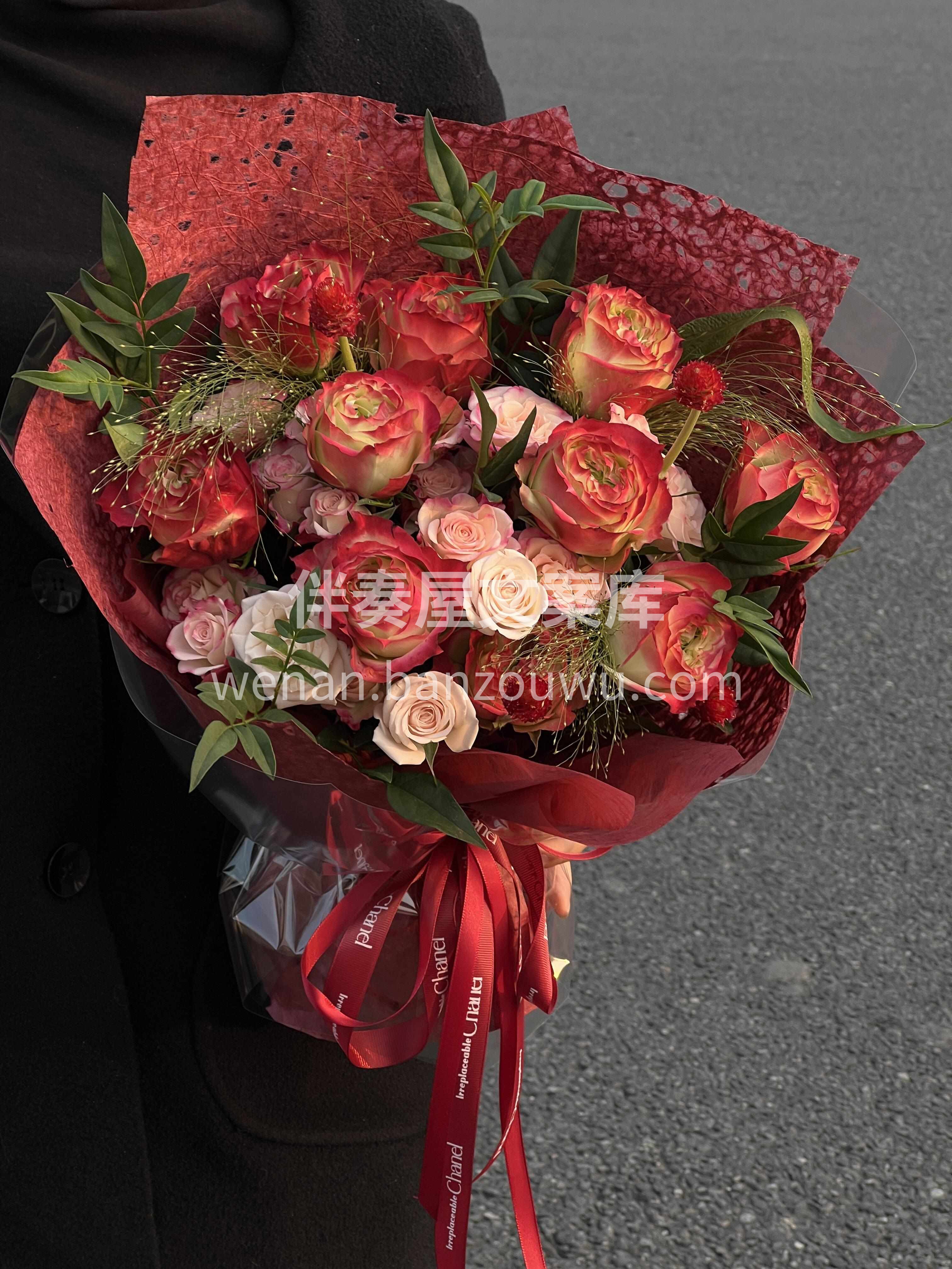 苹果杰克花束也太绝了🍎 细腻的渐变花瓣满是温柔🌷高级感藏都藏 配图2