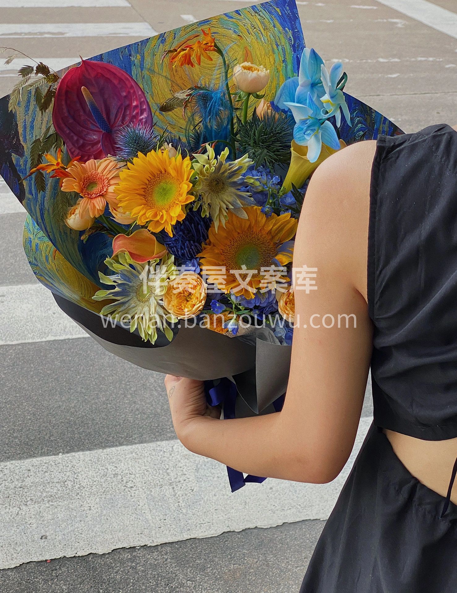 星空向日葵花束 这个撞色真的太美😍啦 绚 配图1