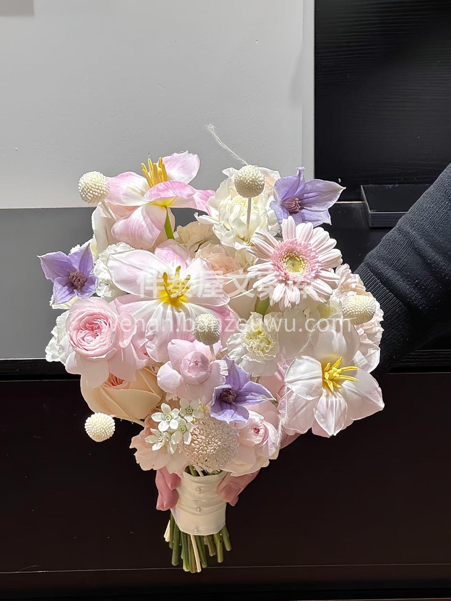 软乎乎的手捧花🌸温柔到犯规🫧 可可爱爱🎀甜度刚好🥰 配图2