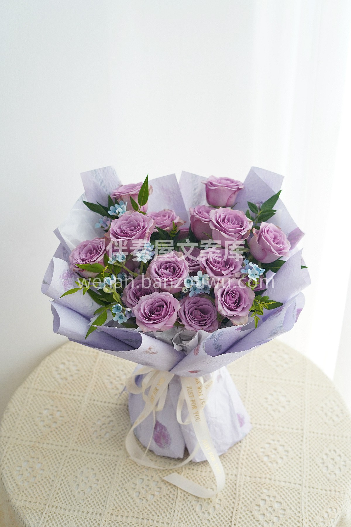 紫霞仙子玫瑰花束💐 紫霞仙子是个很好听的名字 是浪漫的💜紫色 配图1