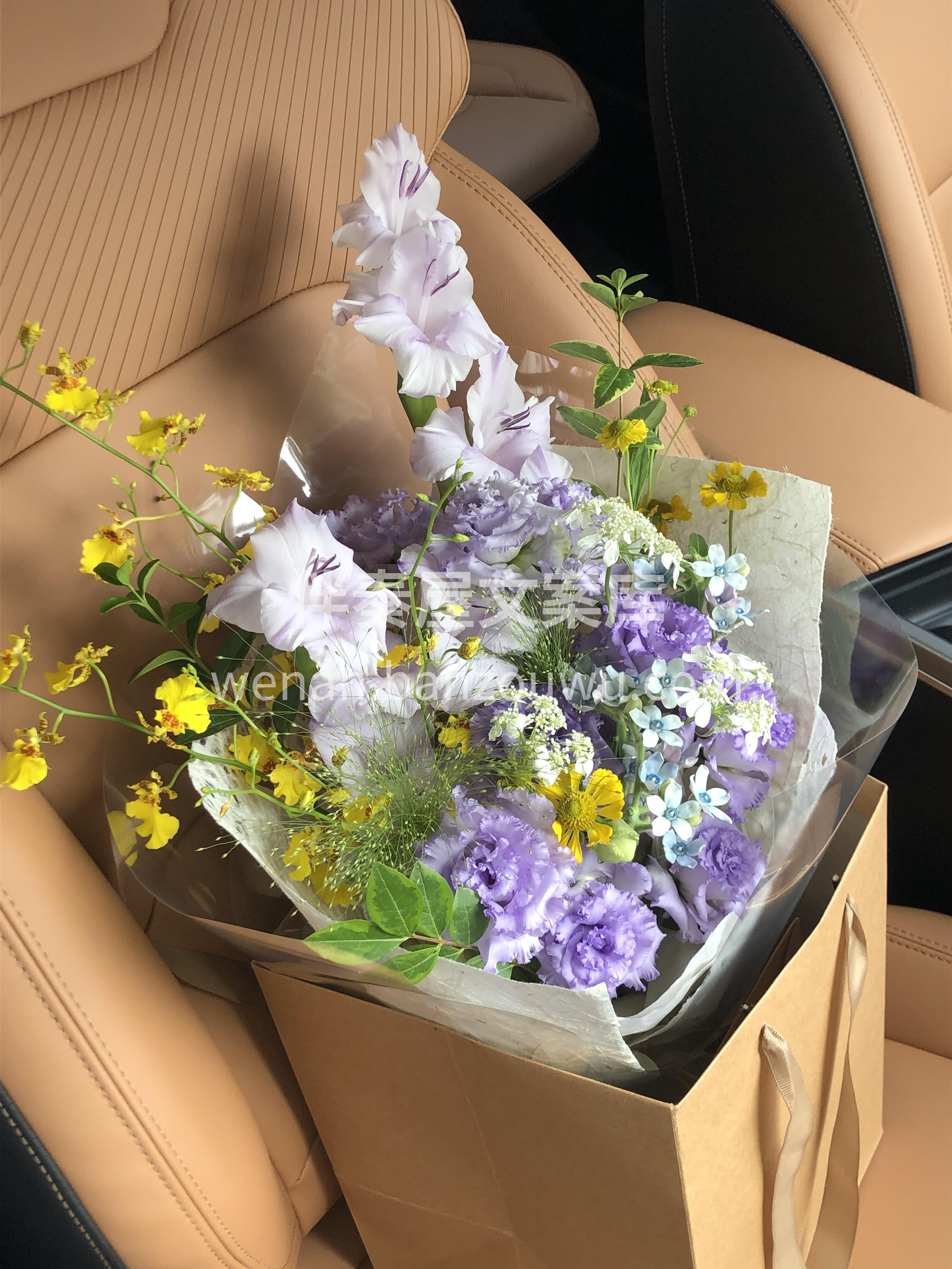 哇偶✨ 是谁还没见过这么美的花花 黄与紫 配图2