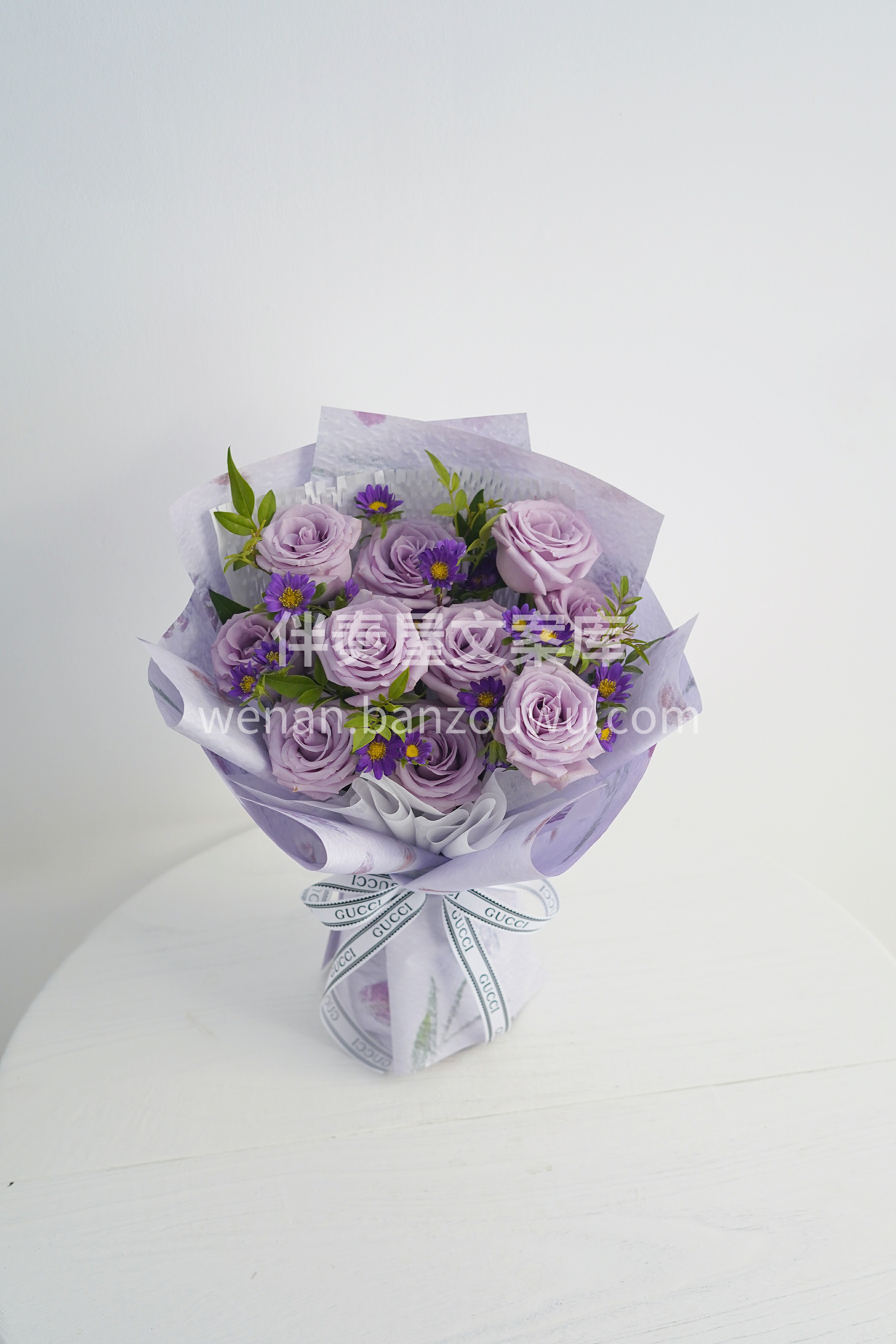 紫色系精致小花束💐 💜💜💜 爱有千万种表达 🌹玫瑰永远是最浪 配图1