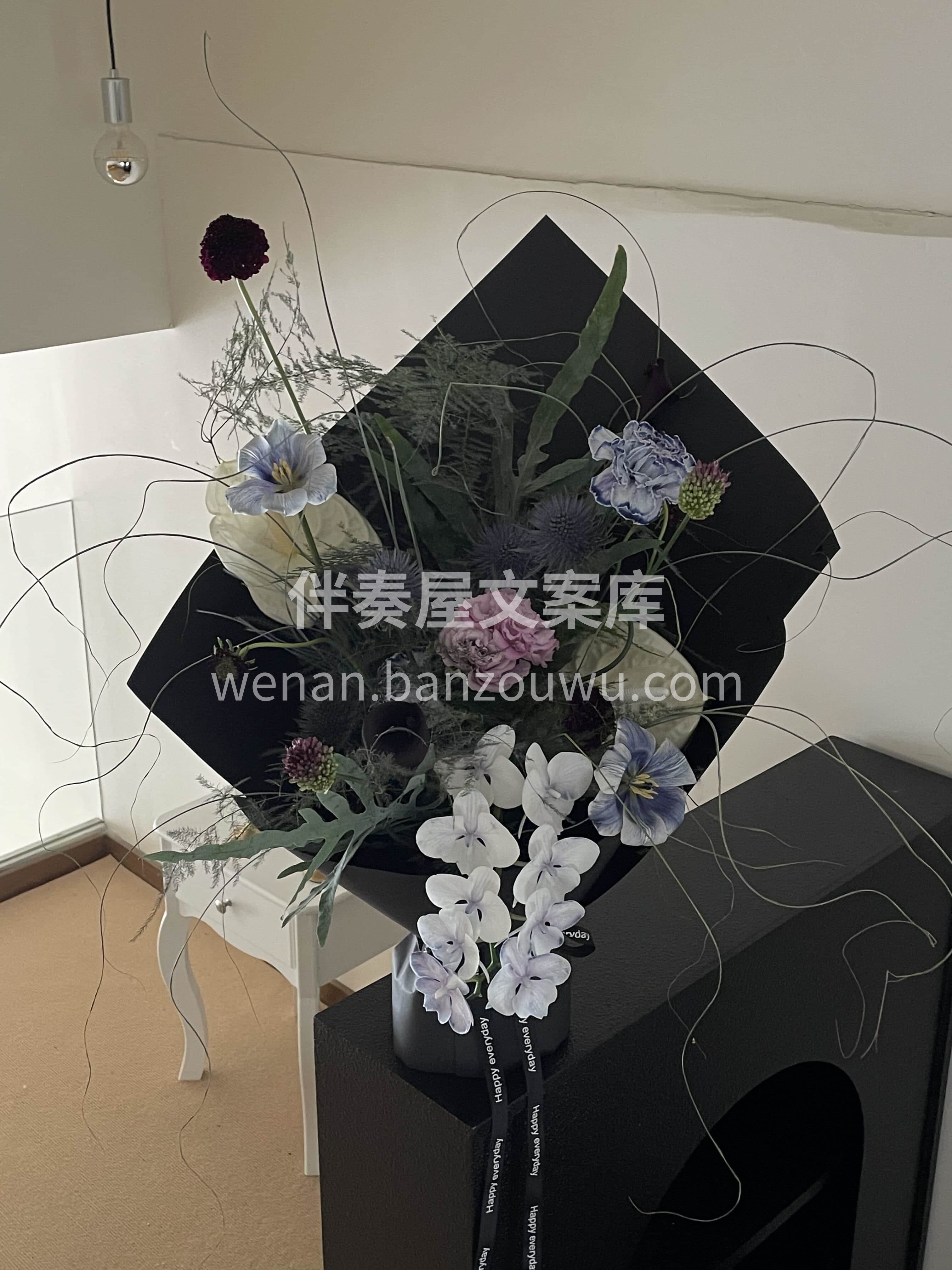 送给甜酷女孩的花💜 花与叶的留白💙 色彩碰撞的分寸 都刚刚好 配图3