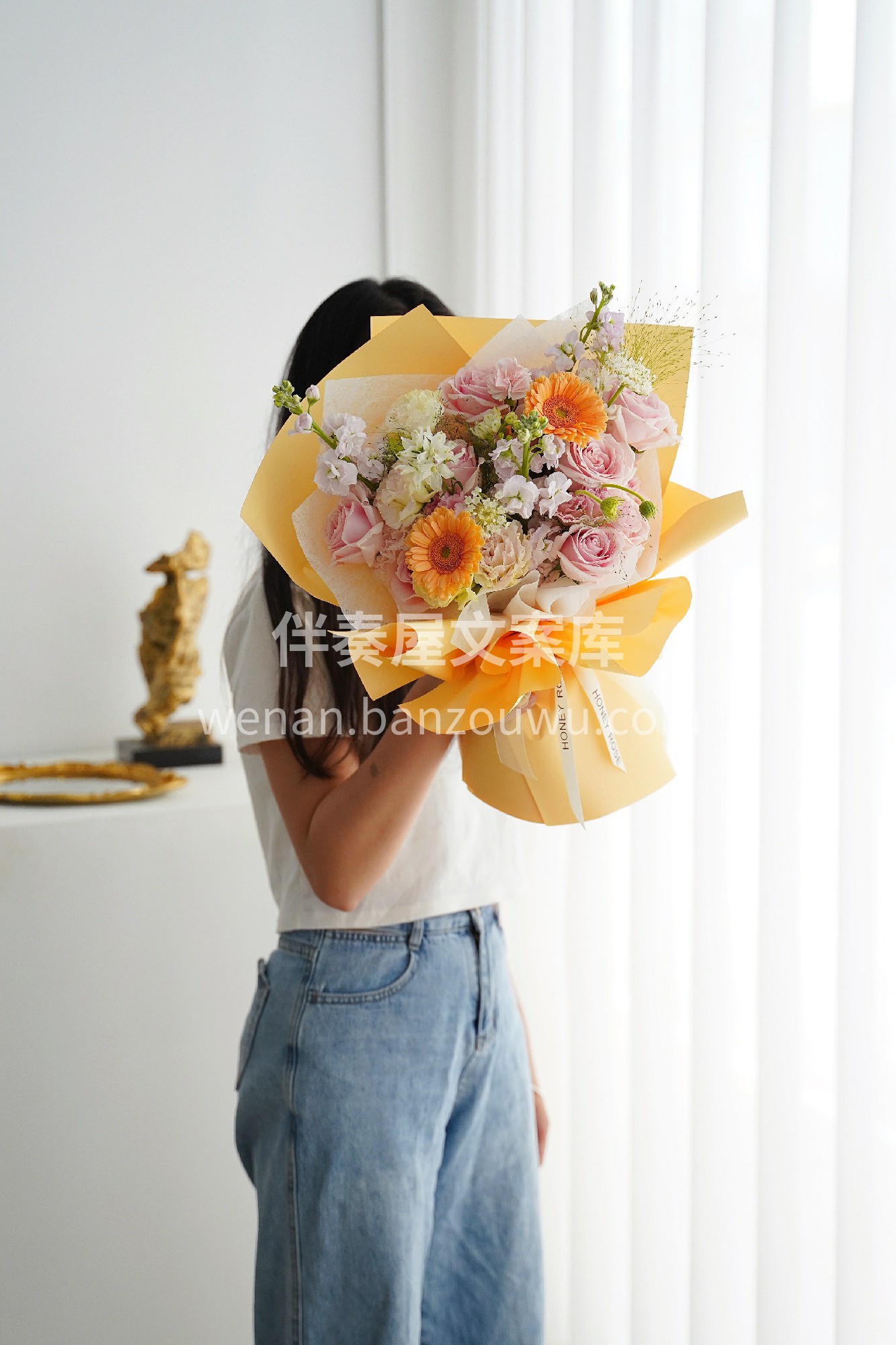 韩式混搭花束~ 姜黄色搭配粉色好温柔啊  配图1