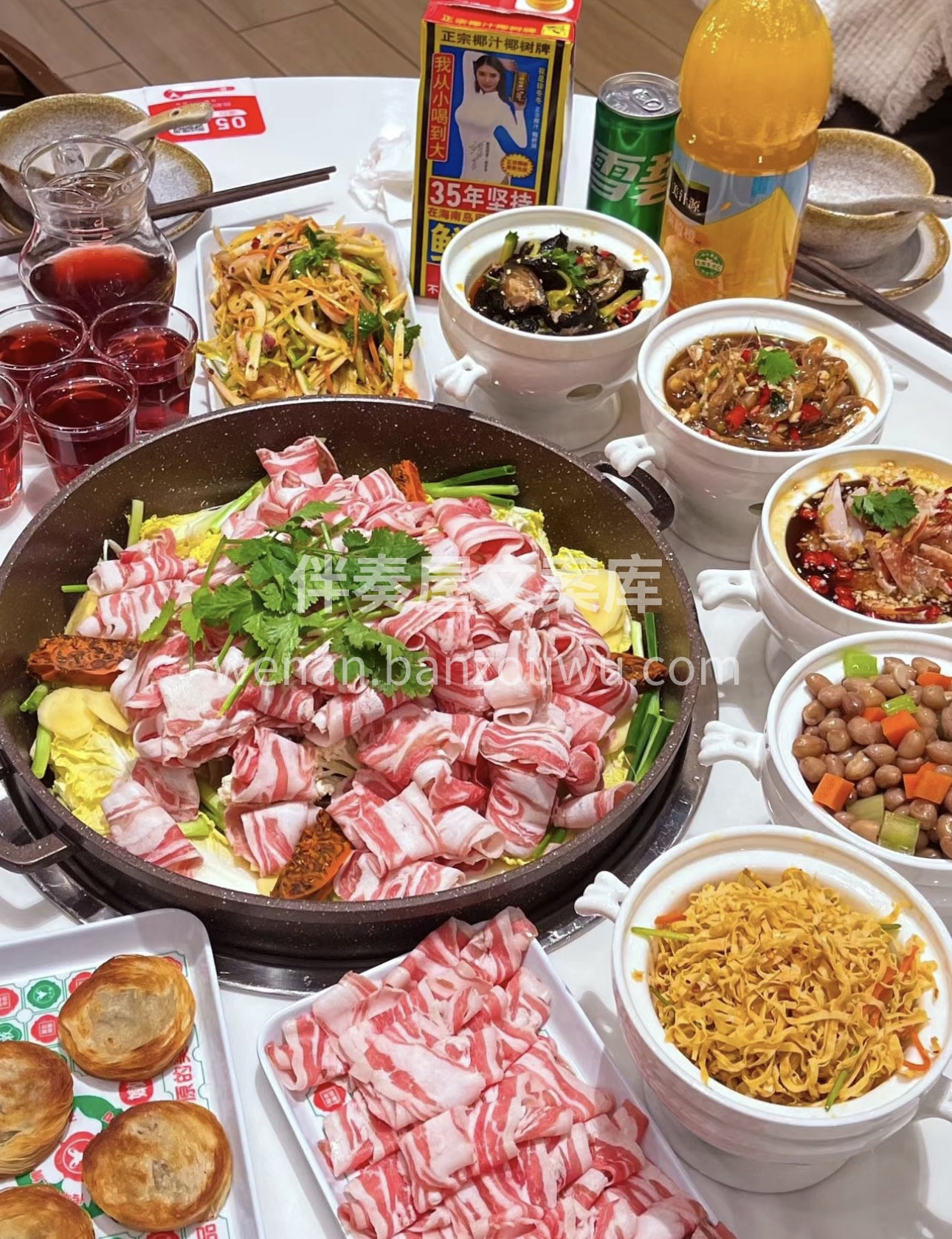 🥩新鲜的鲜蛤打底搭配配菜加入高品质的原切 配图2