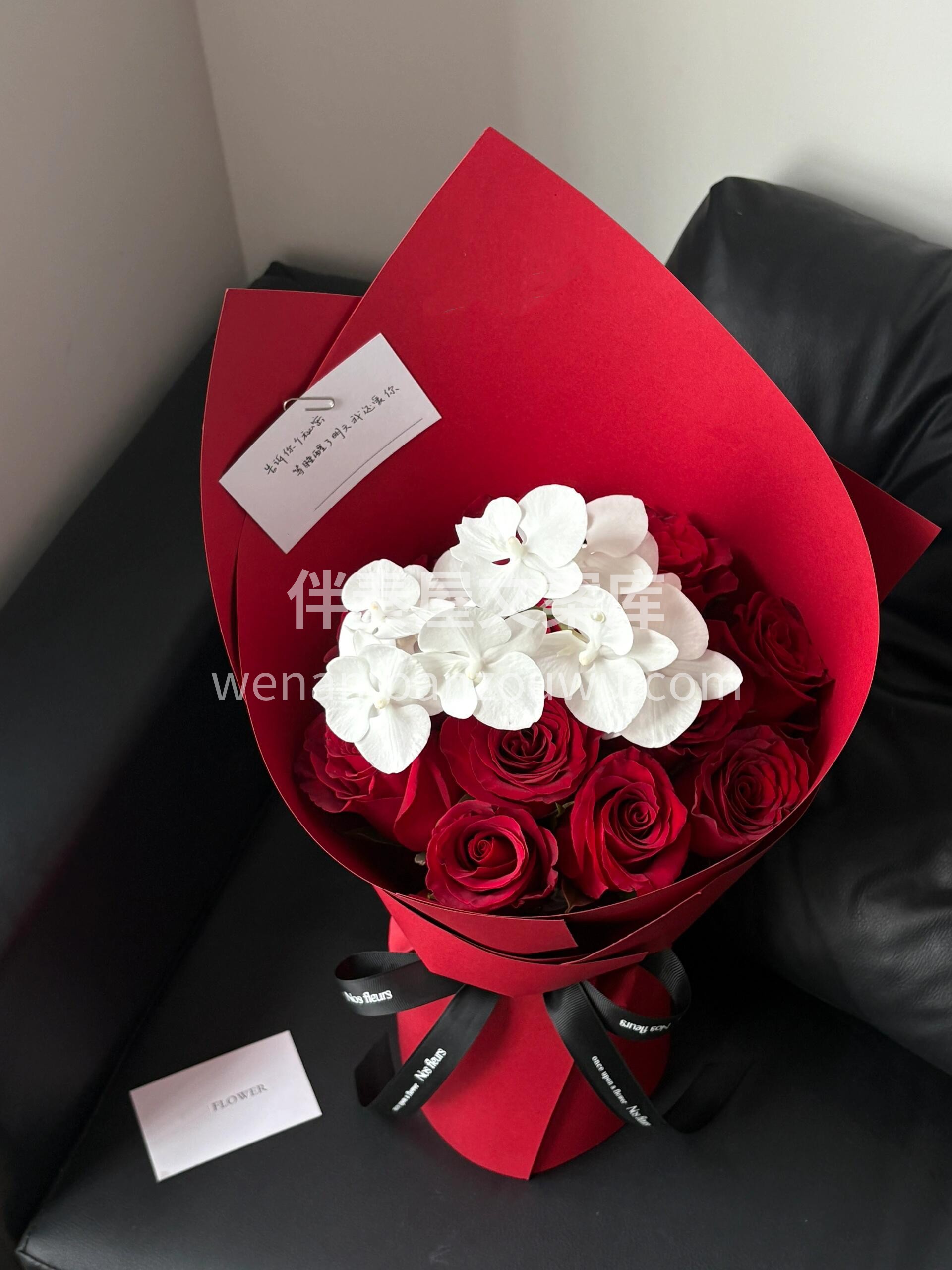 红玫瑰的花语是热烈的爱💗 红玫瑰送给热恋 配图2
