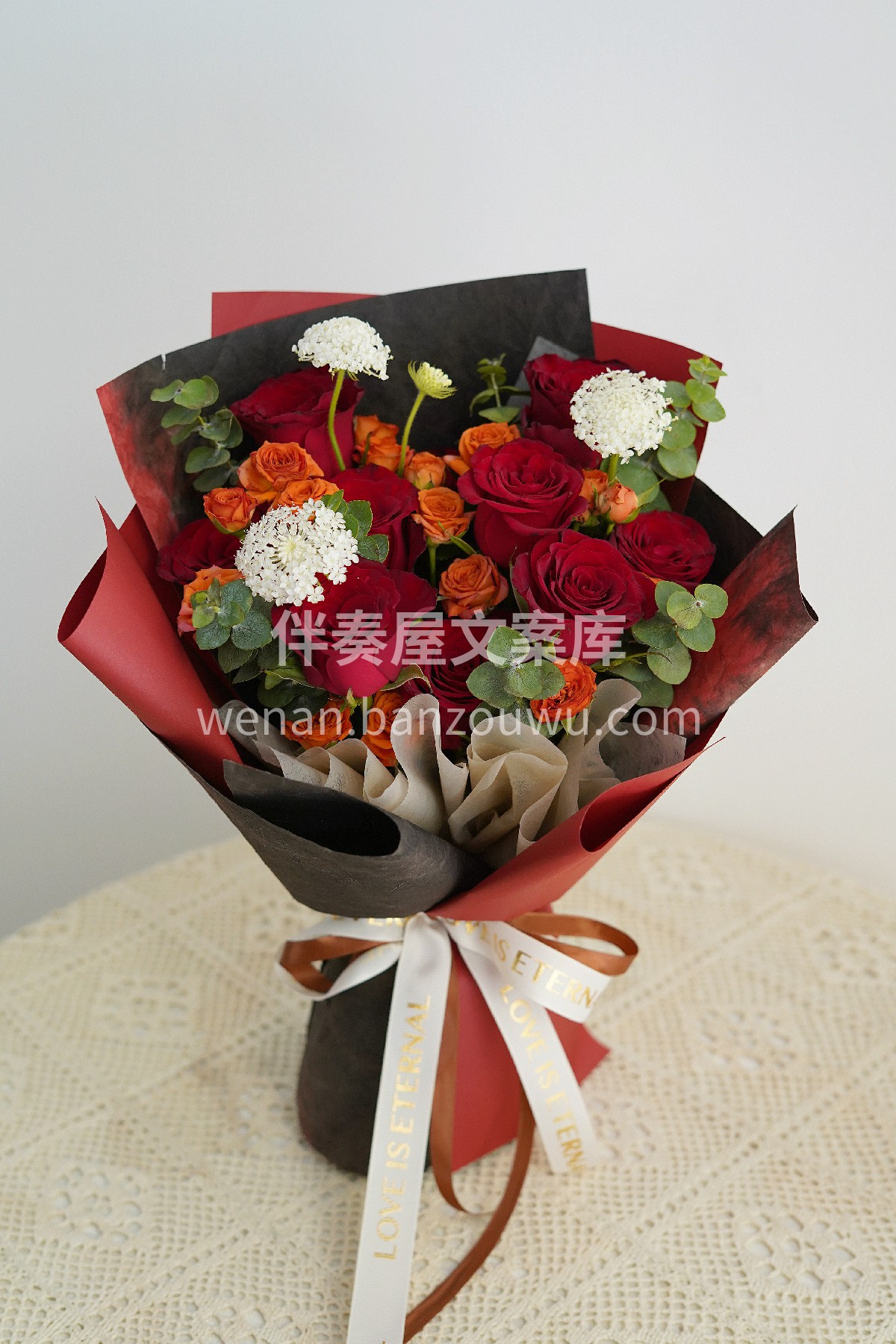 简单的包装也很好看呢👀 越简单💓越高级 小小的花束也能给ta 配图2