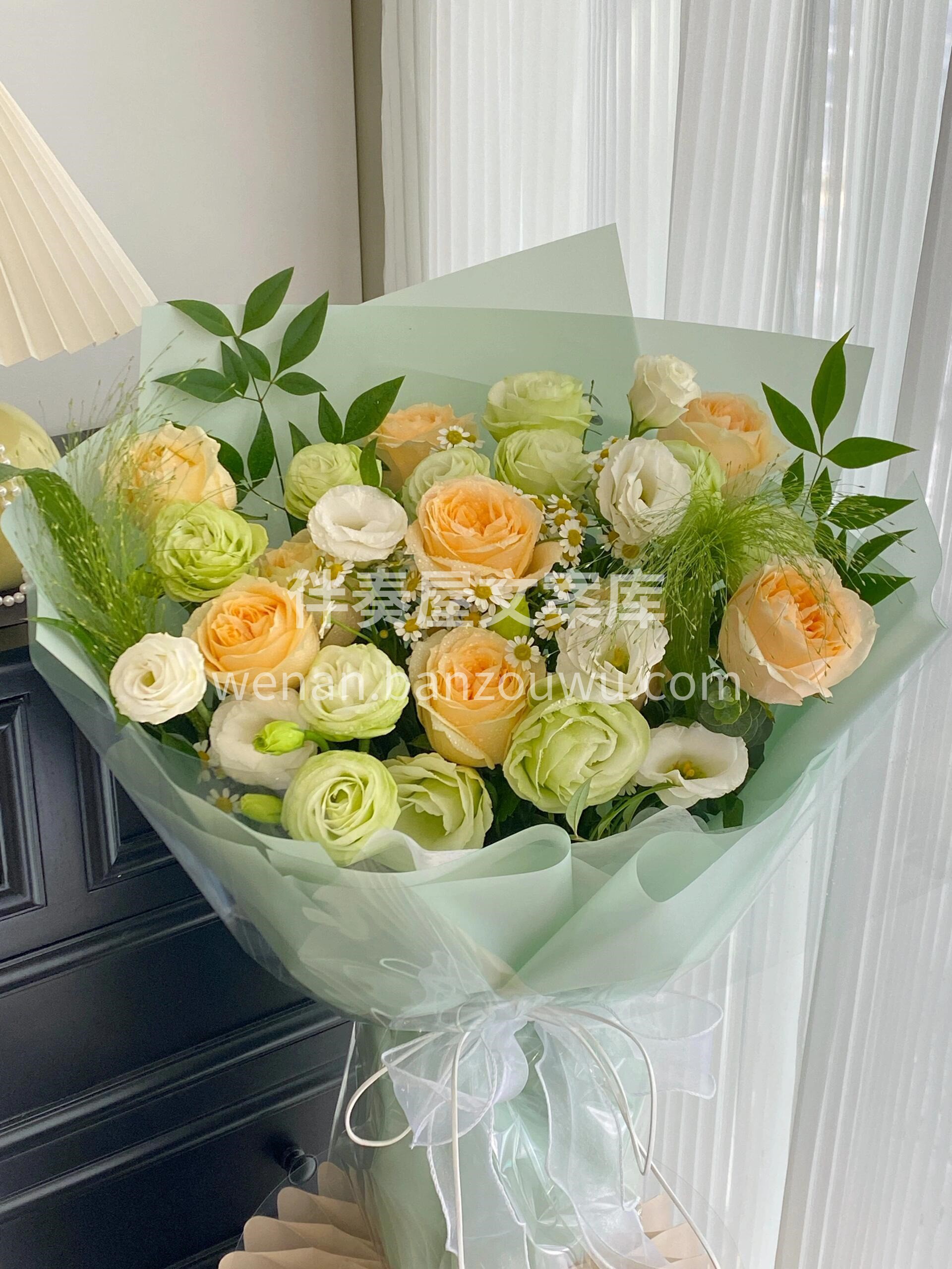 被这束黄绿cp花束美晕 清新到犯规💚💛  配图2