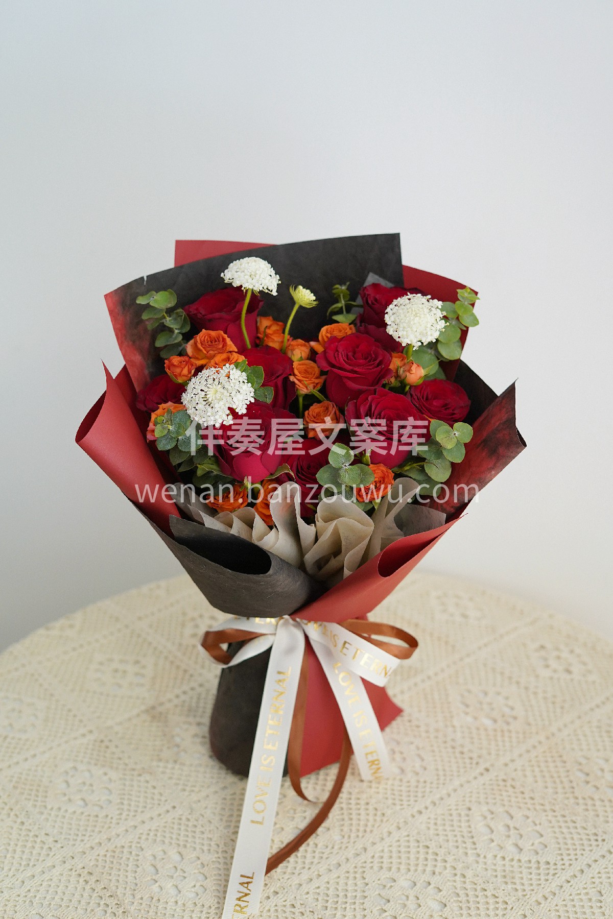 简单的包装也很好看呢👀 越简单💓越高级 小小的花束也能给ta 配图3