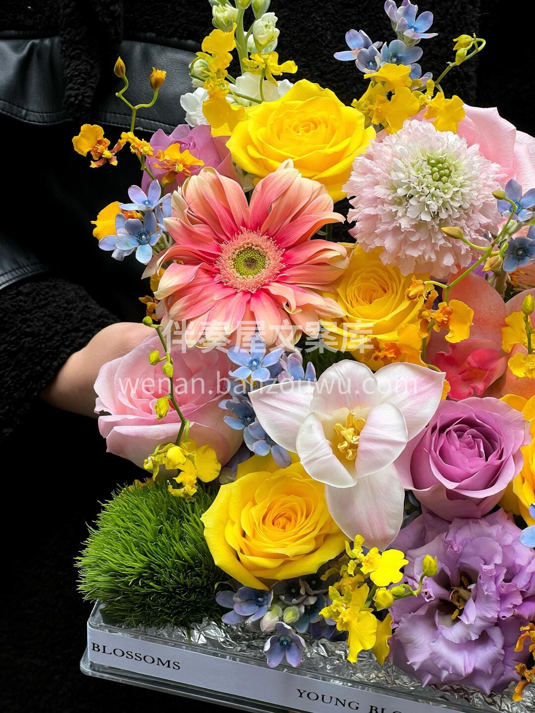 🌈彩色多巴胺鲜花蛋糕🌸 一场色彩🎨的狂欢 简直太有活力啦✨ 配图1