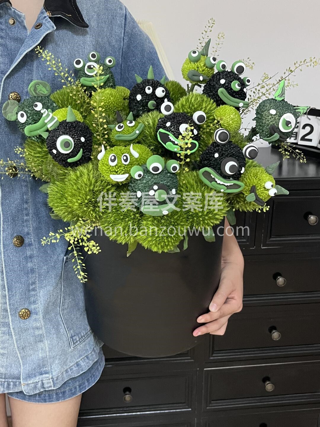 🖤黑绿小怪兽抱抱桶💚 生活奇奇怪怪 我们 配图2