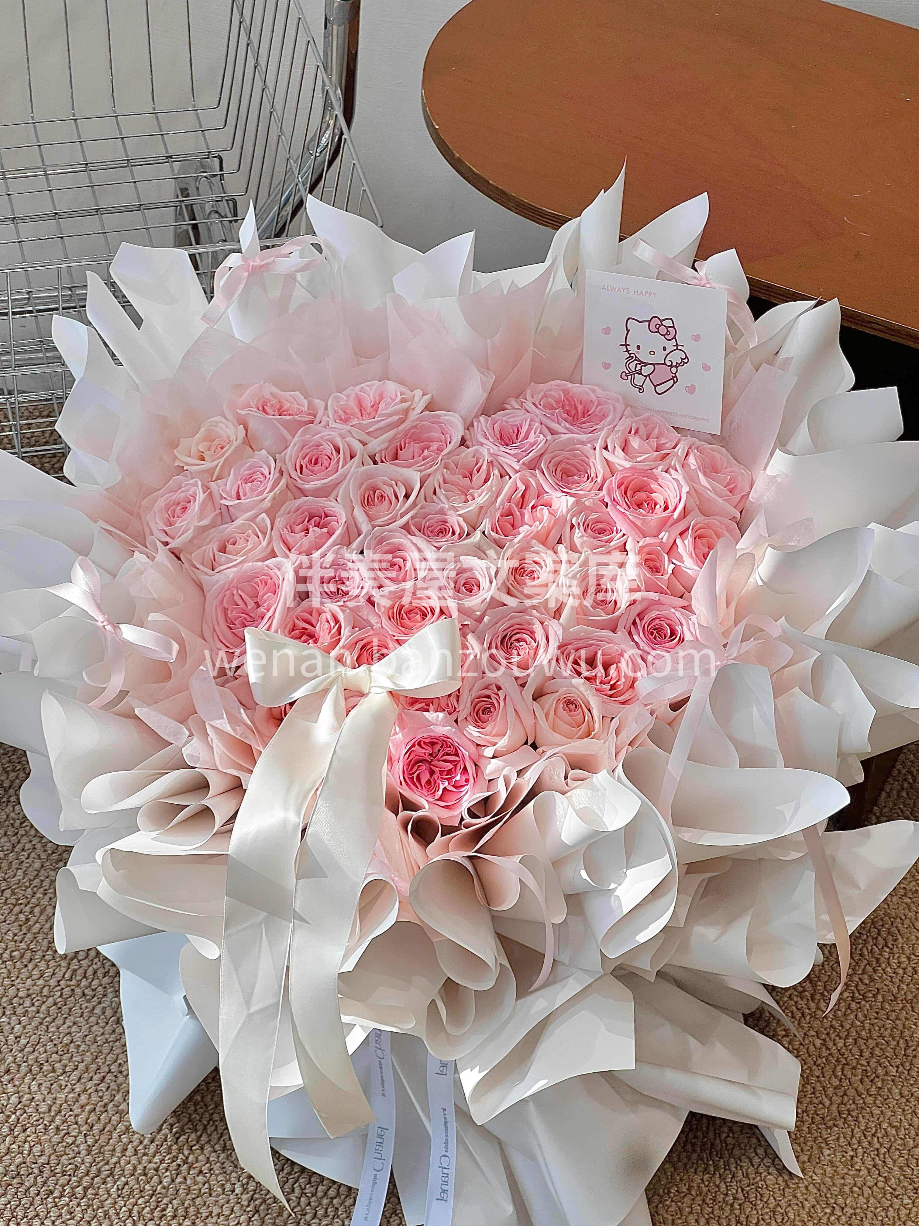 爱人如养花🌸你越用心💗花越漂亮🌸 就像这束粉荔枝花束一样 在 配图3