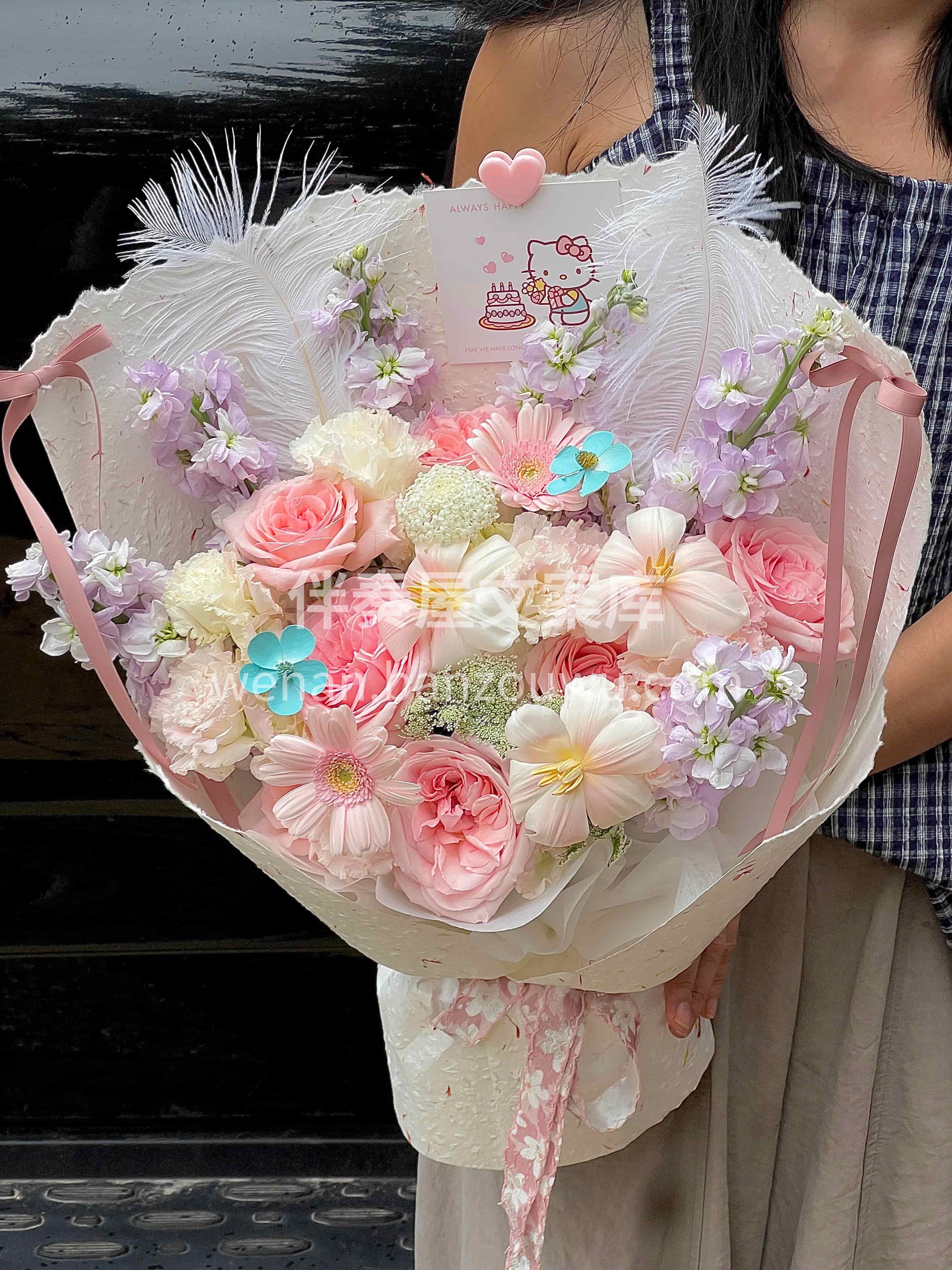 粉紫色系的温柔🌷 漫过绽放的花束💕是浪漫的幸福感呀🌸 配图1