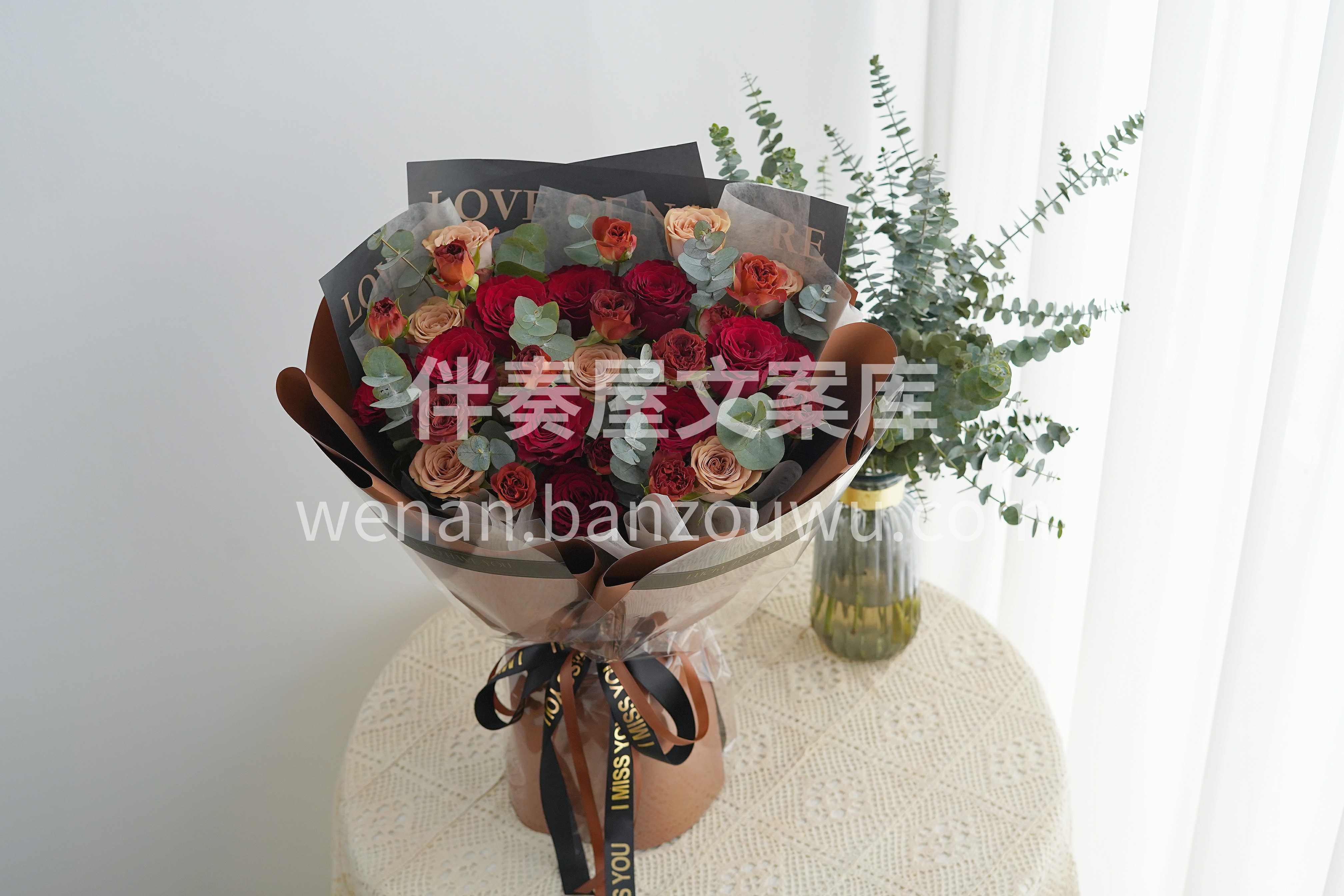 #520复古红系列花束 🤎🤎🤎 最好的状态就是🎐 👀你在身边 配图2