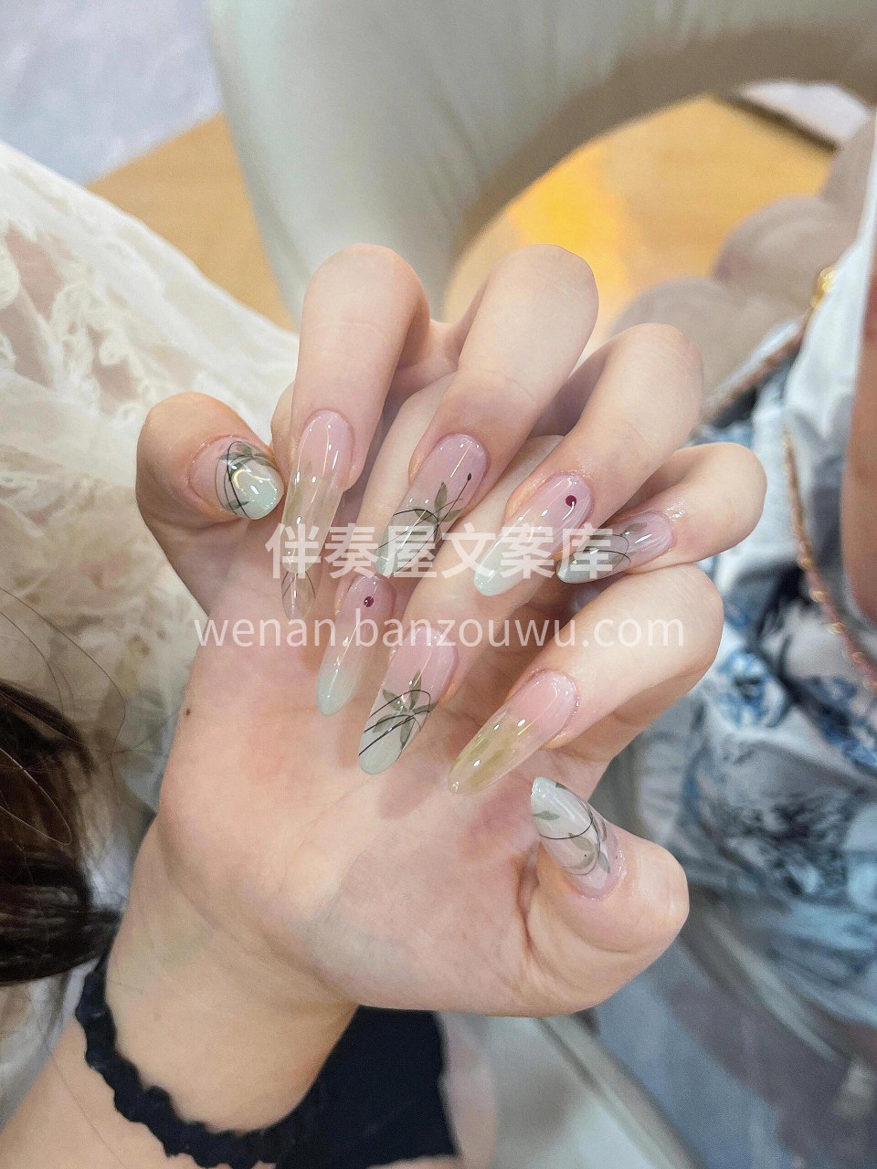 中式美甲 清冷与温柔并存~