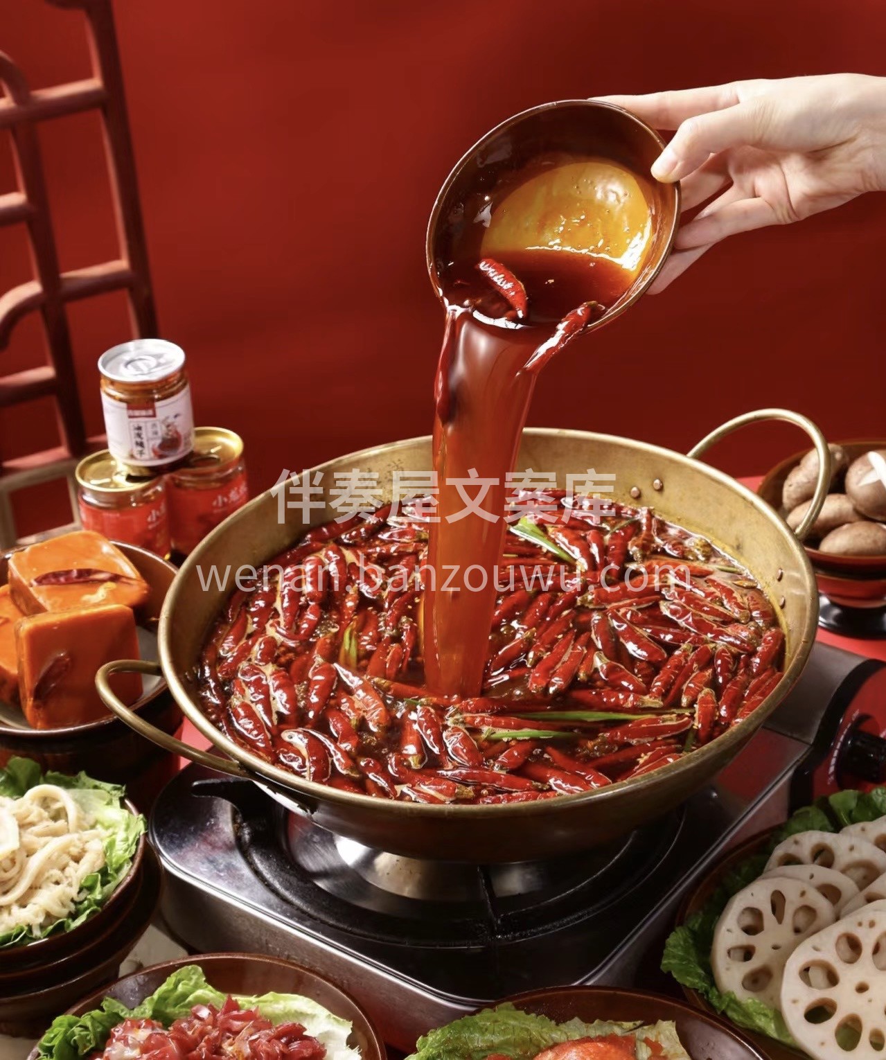 香气四溢的火锅店，是美食爱好者的聚集地。 配图1