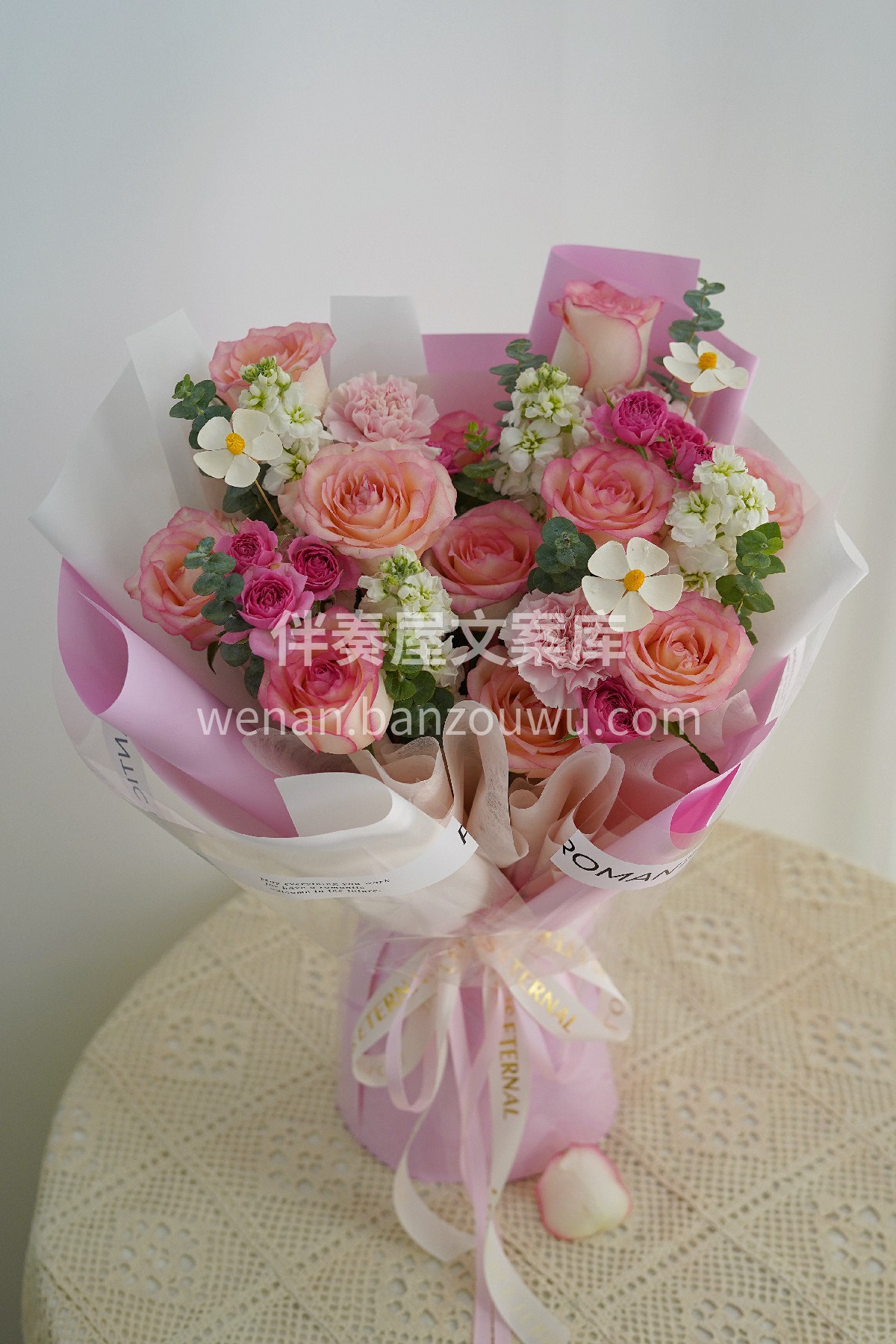艾莎混搭花束💐 手捧这样一束花 仿佛置身于粉色的💗梦幻泡泡中 配图2