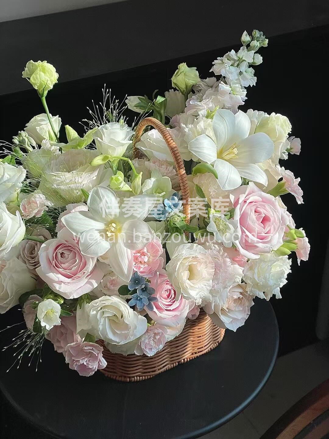 您的专属浪漫正在派送中🌸 里面装满了生机和热闹 就像我想带给 配图1