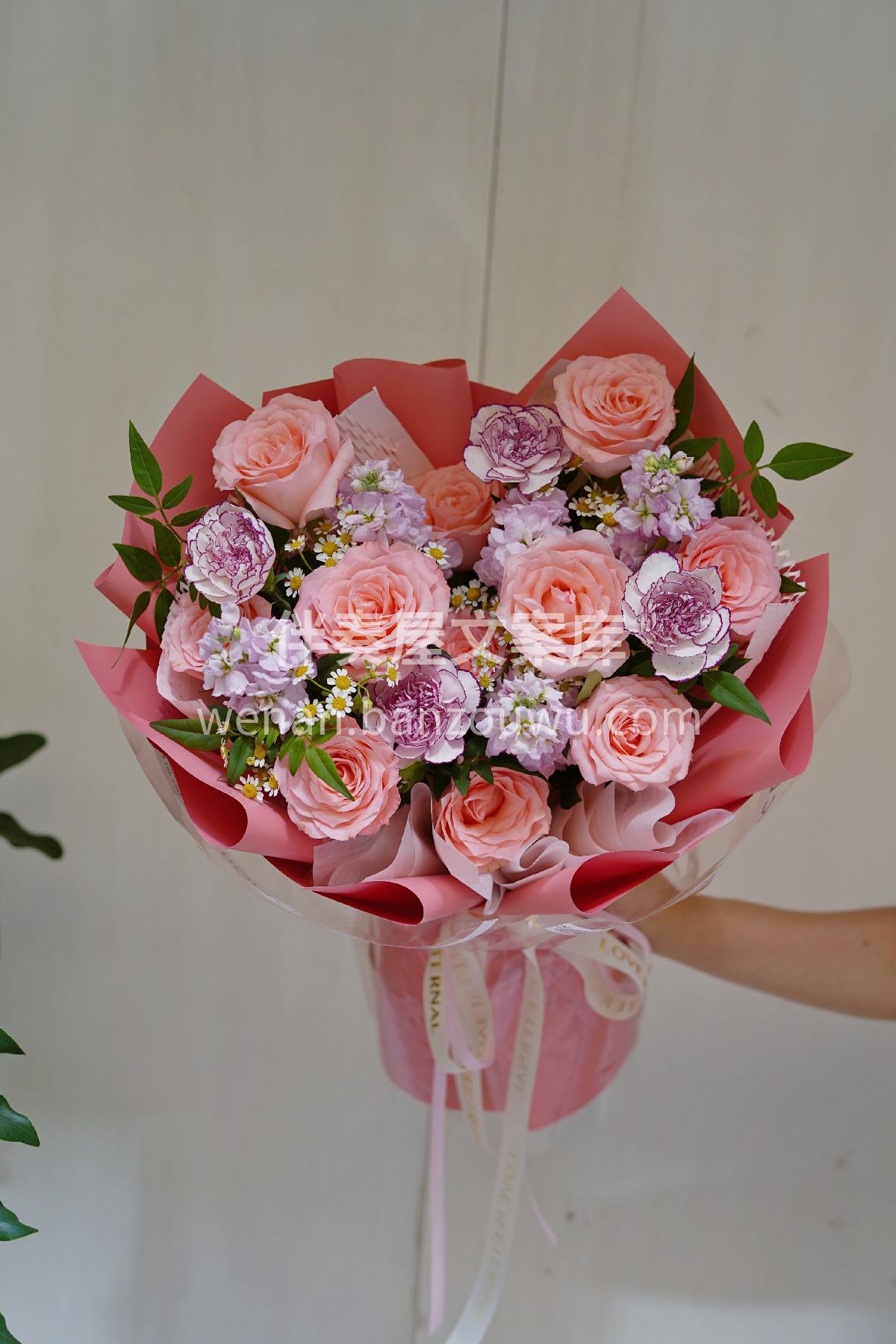 粉色少女心花束🌸 连空气🌿🌸都泛起温柔的涟漪 愿你把平凡的日 配图1