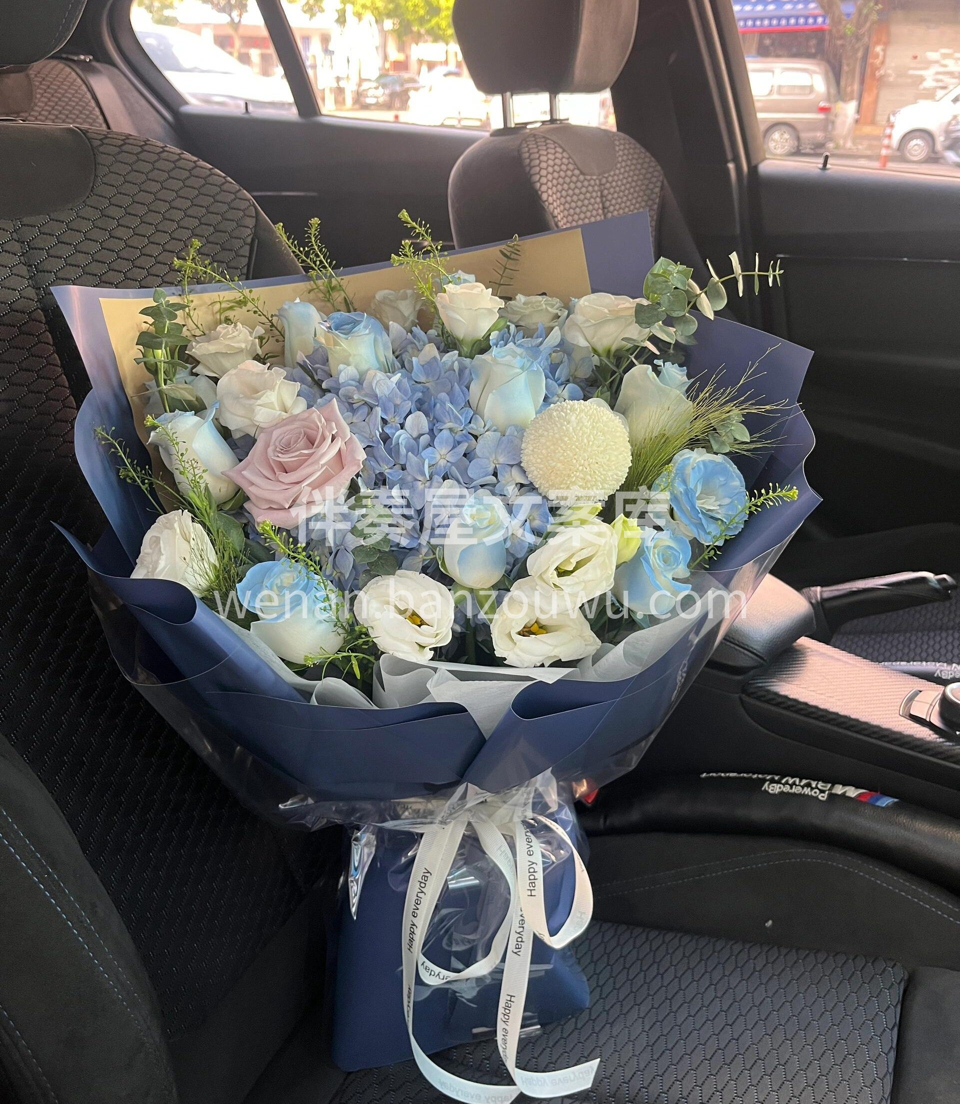 锦 绣💙前程 花束💐 将前程似锦绣进花团 愿你走过的路铺满玫 配图2