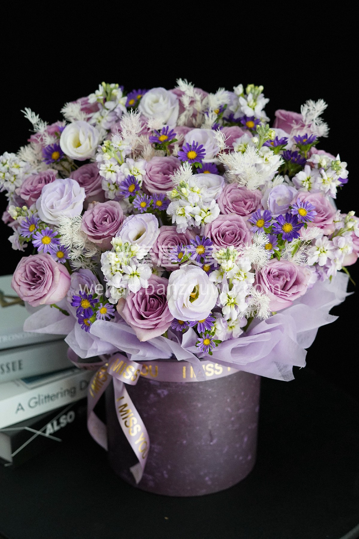 紫霞仙子抱抱桶🌸💜 我愿踏着🌈七彩祥云而来 许你一段繁花似锦 配图2