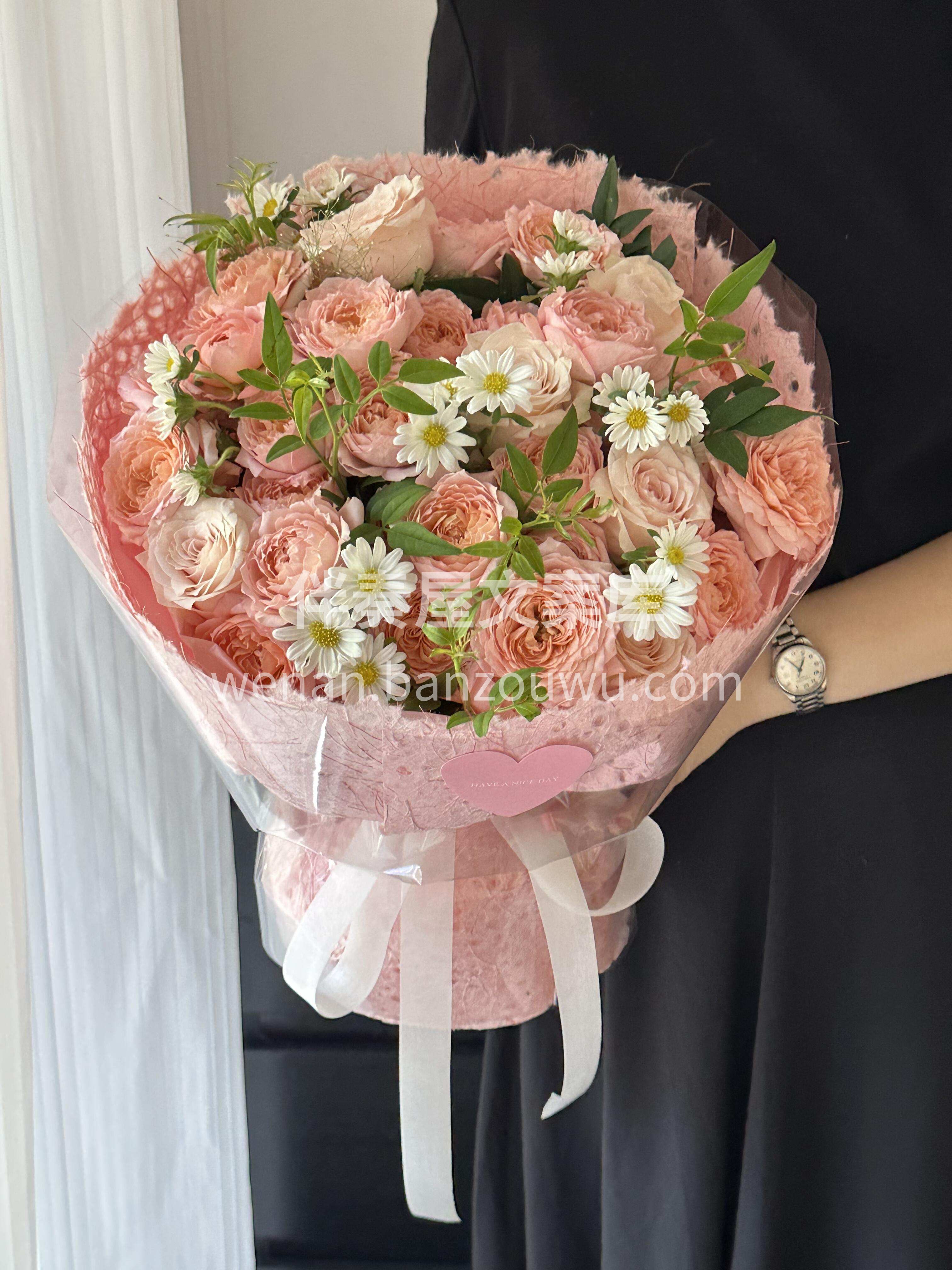 朱丽叶塔玫瑰真的长在了审美点上✨ 那抹温柔的杏粉色花瓣🌸自带 配图3