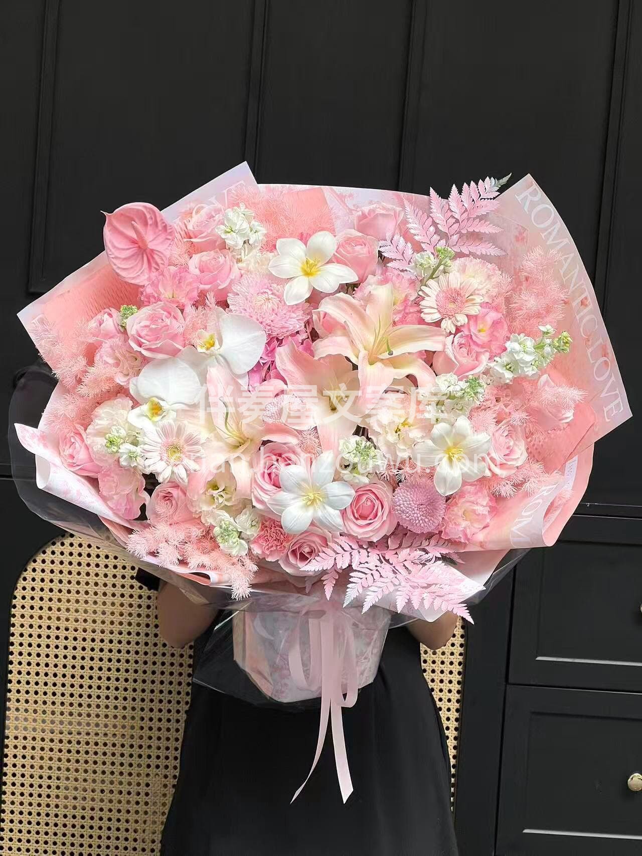 好大的一束生日花🌸太粉嫩啦🌷 是谁还在说百合土💕它可是从文人 配图3
