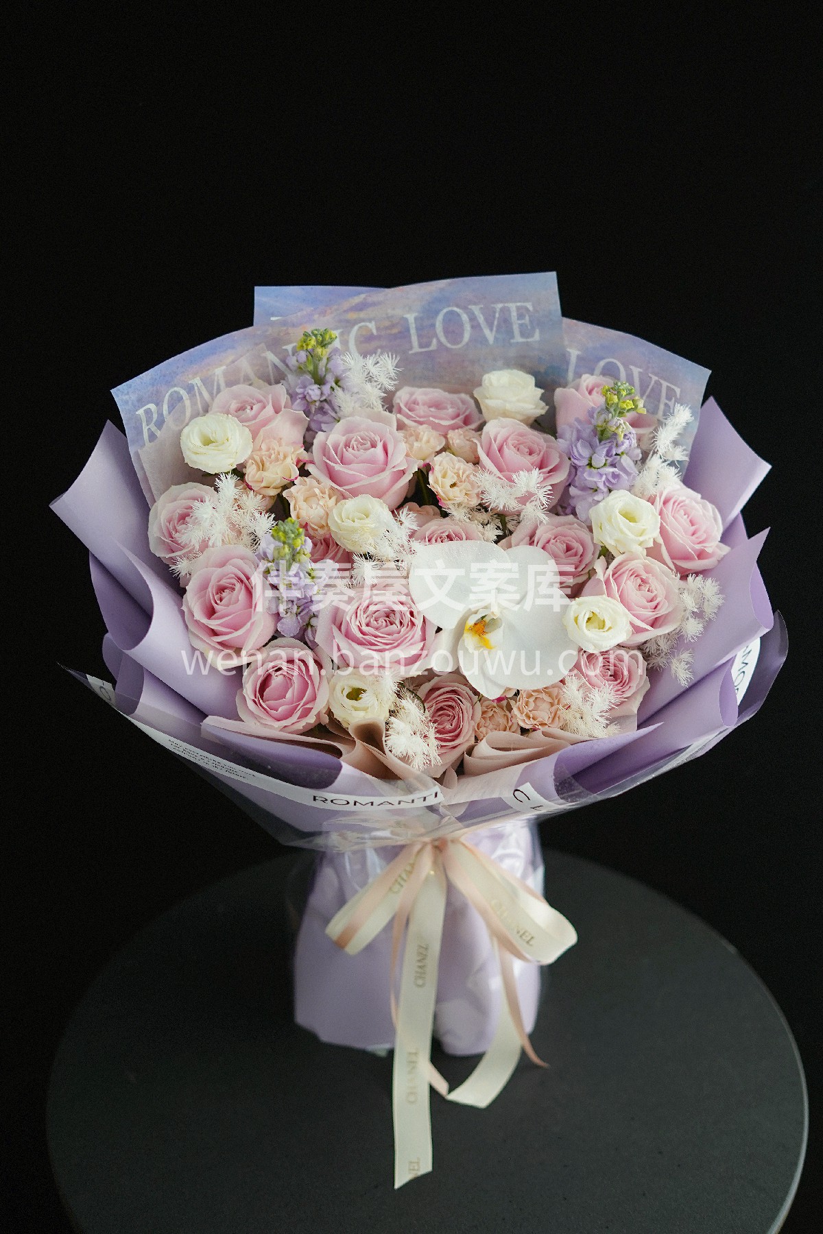 粉雪山混搭花束💐 揣着🌸这束花来见你 想让见面的风里 都带着 配图1