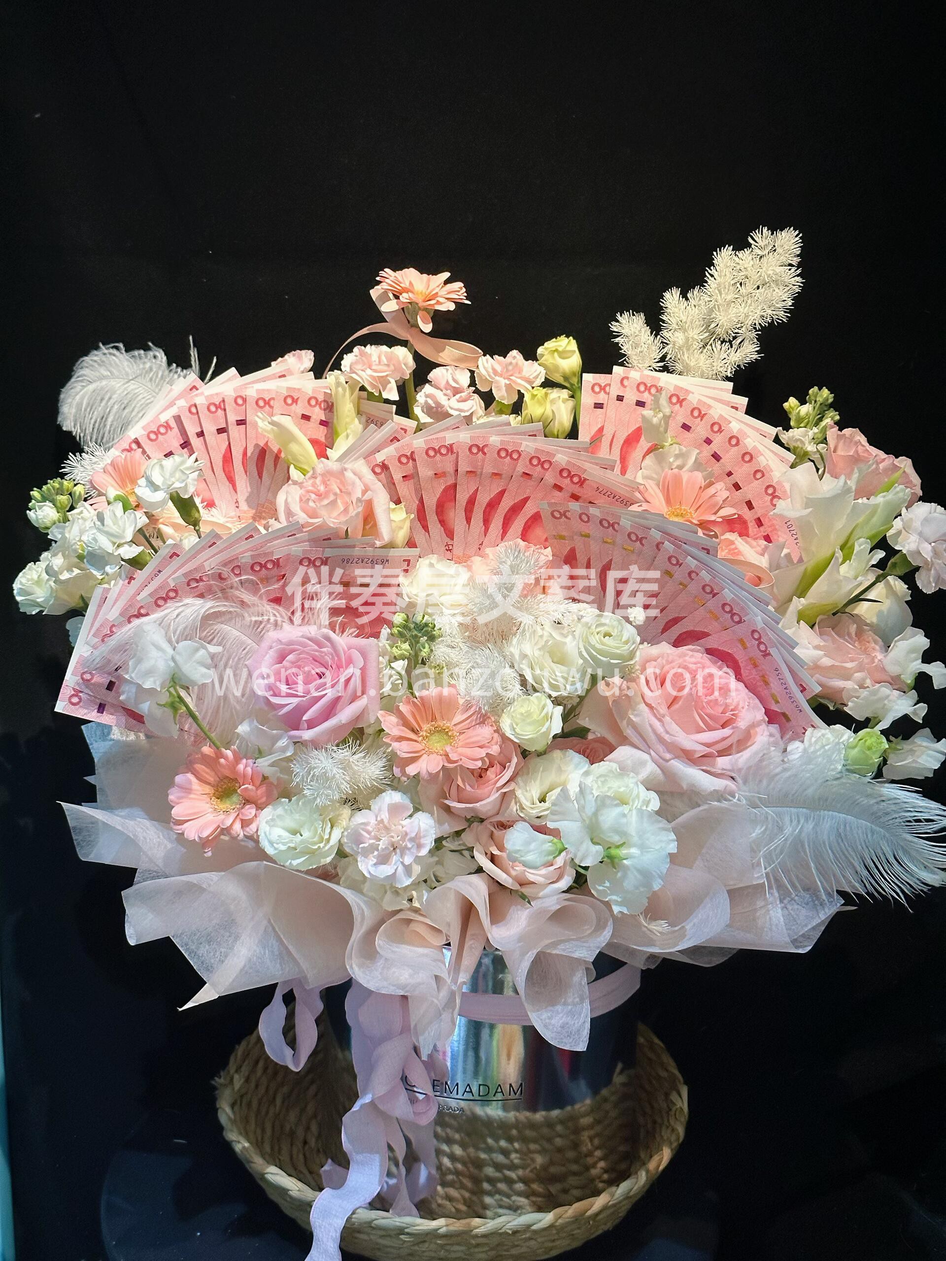 生日限定“有钱花抱抱桶”来啦 祝你新的一 配图3