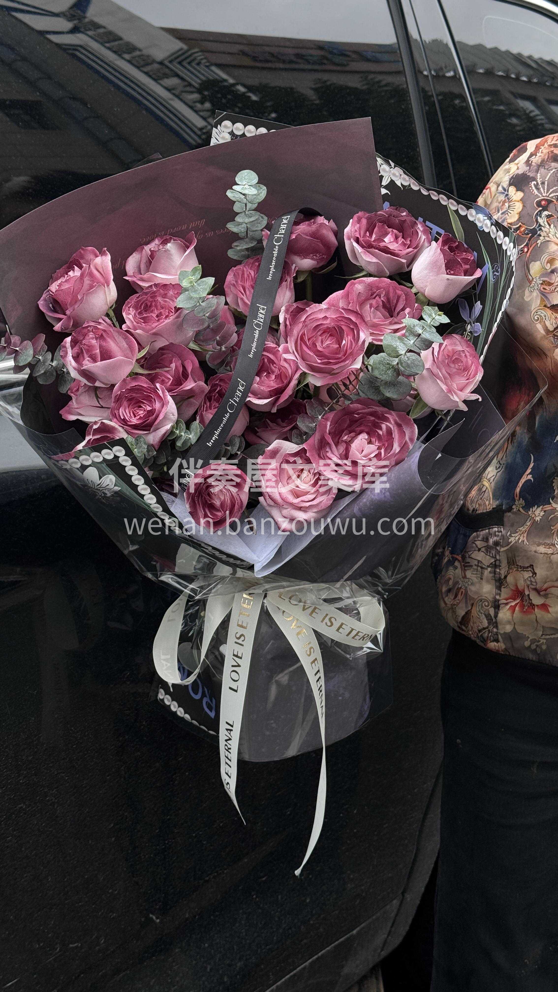 复古红🌹玫瑰花束 ✨精致复古 浪漫高级  配图1