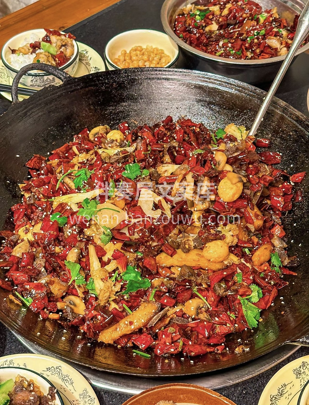 干锅牛蛙，一场舌尖上的热辣狂欢！健硕的牛 配图2
