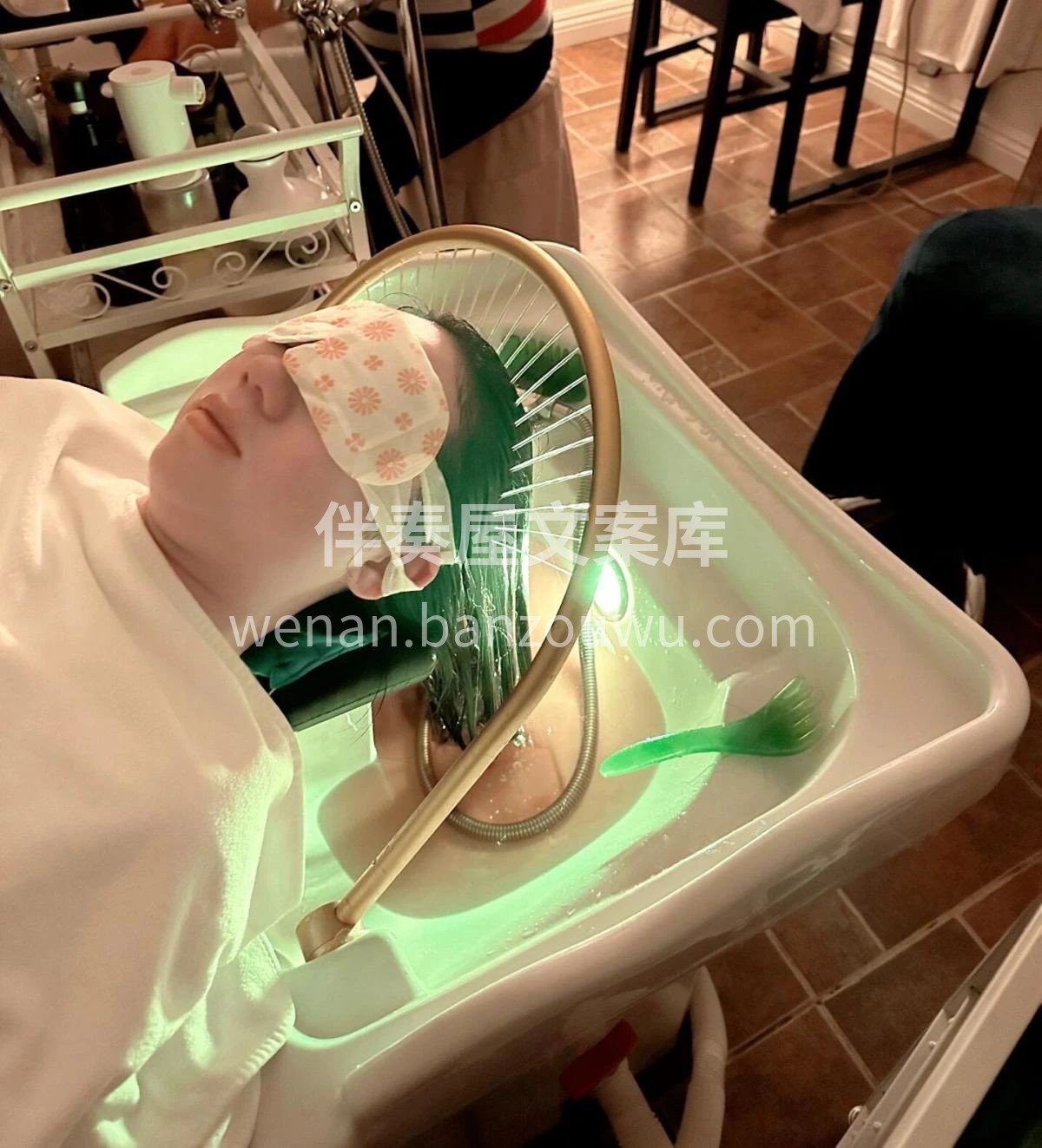 赴一场头疗之约 做完头部和身体都得到了放